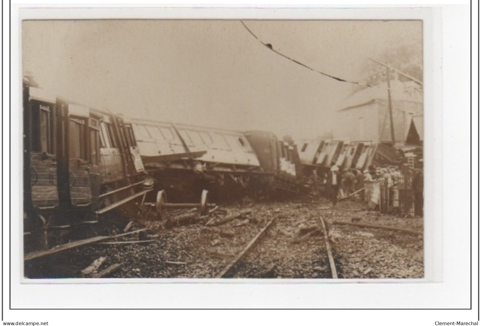 BERNAY : Carte Photo Du Déraillement De L'Express De Cherbourg - Très Bon état - Bernay