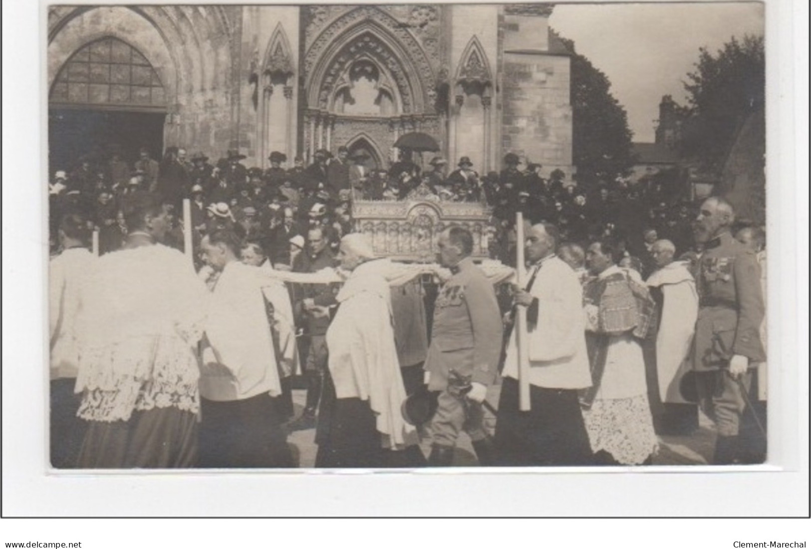 LISIEUX : Carte Photo En 1925 - Très Bon état (procession) - Lisieux