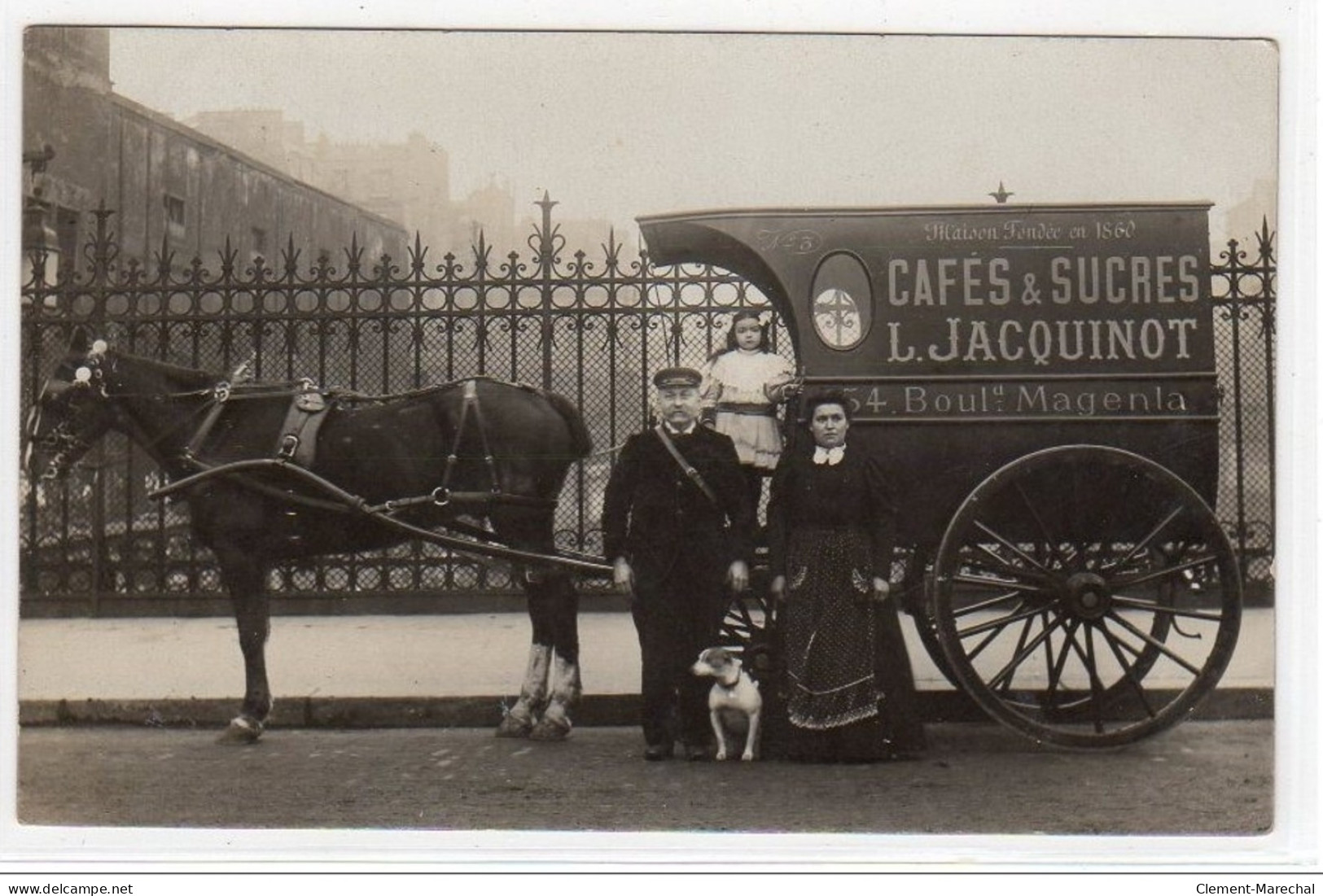 PARIS : Carte Photo D'un Attelage De Livraison Des Cafés Et Sucres JACQUINOT - 54 Boulevard Magenta - Très Bon état - District 10