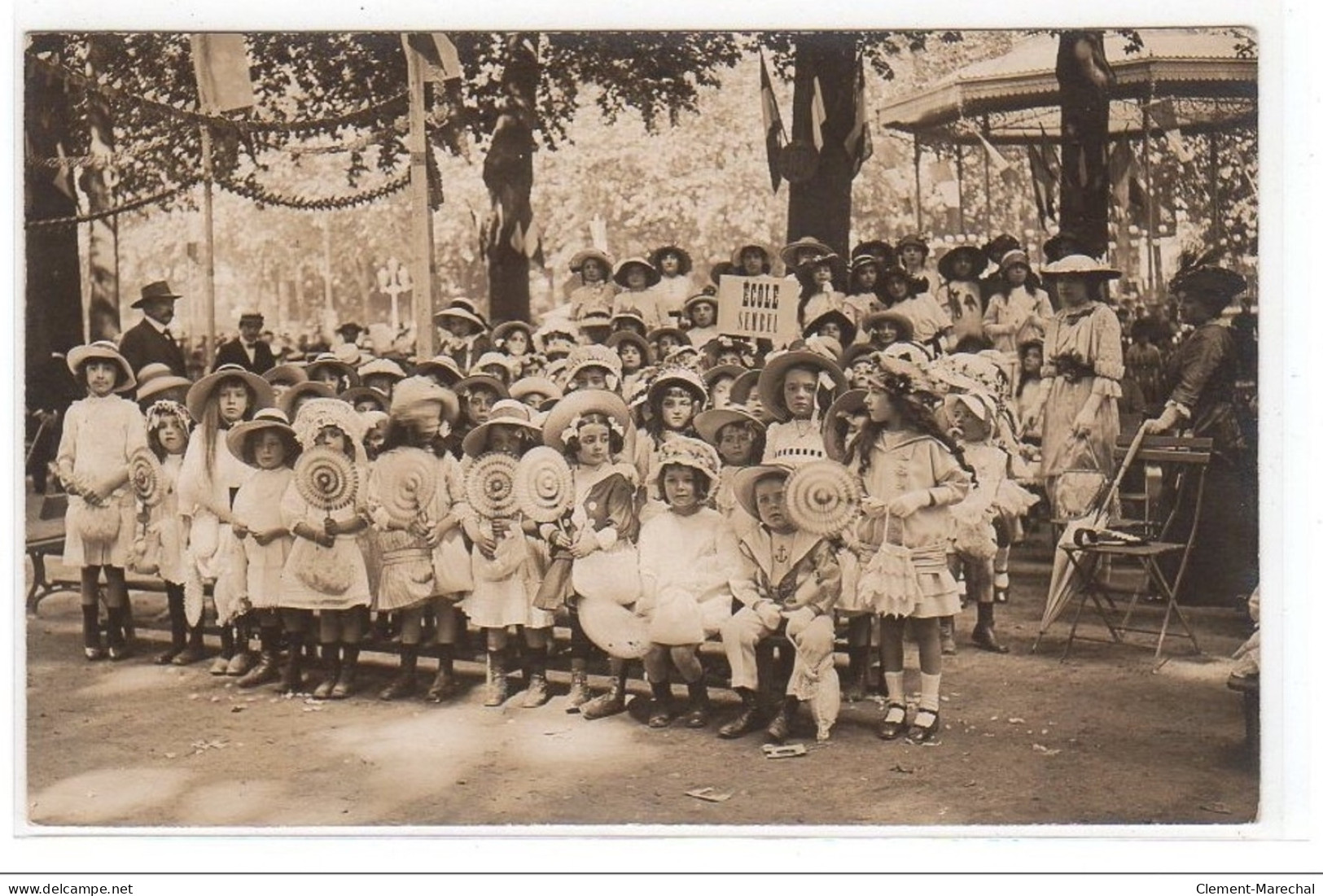 PARIS : Carte Photo D'enfants Au Jardins Du Luxembourg Vers 1910 - Très Bon état - Distretto: 06