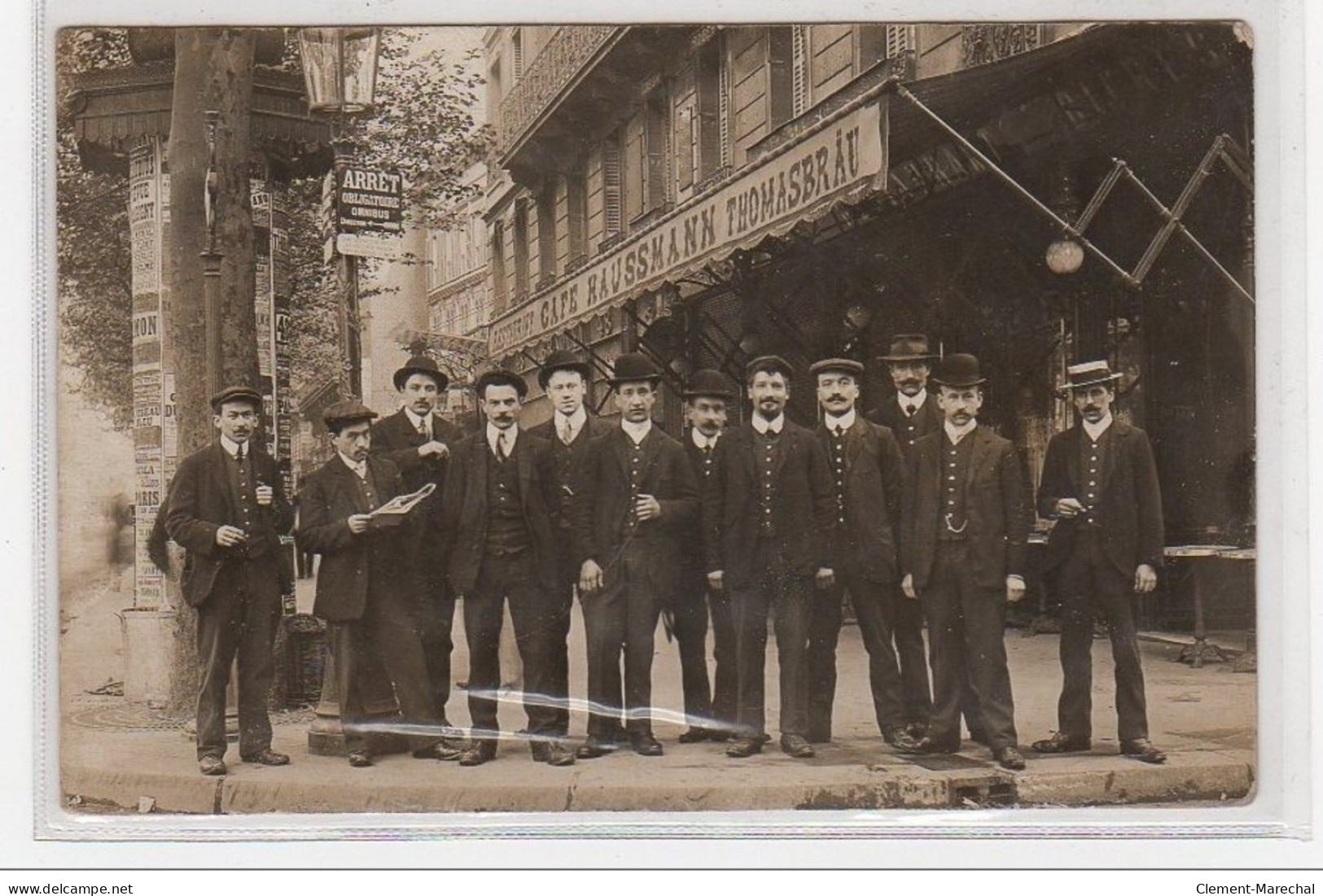 PARIS : Carte Photo Du Café HAUSSMANN (kiosque) Vers 1910 - Très Bon état - District 08