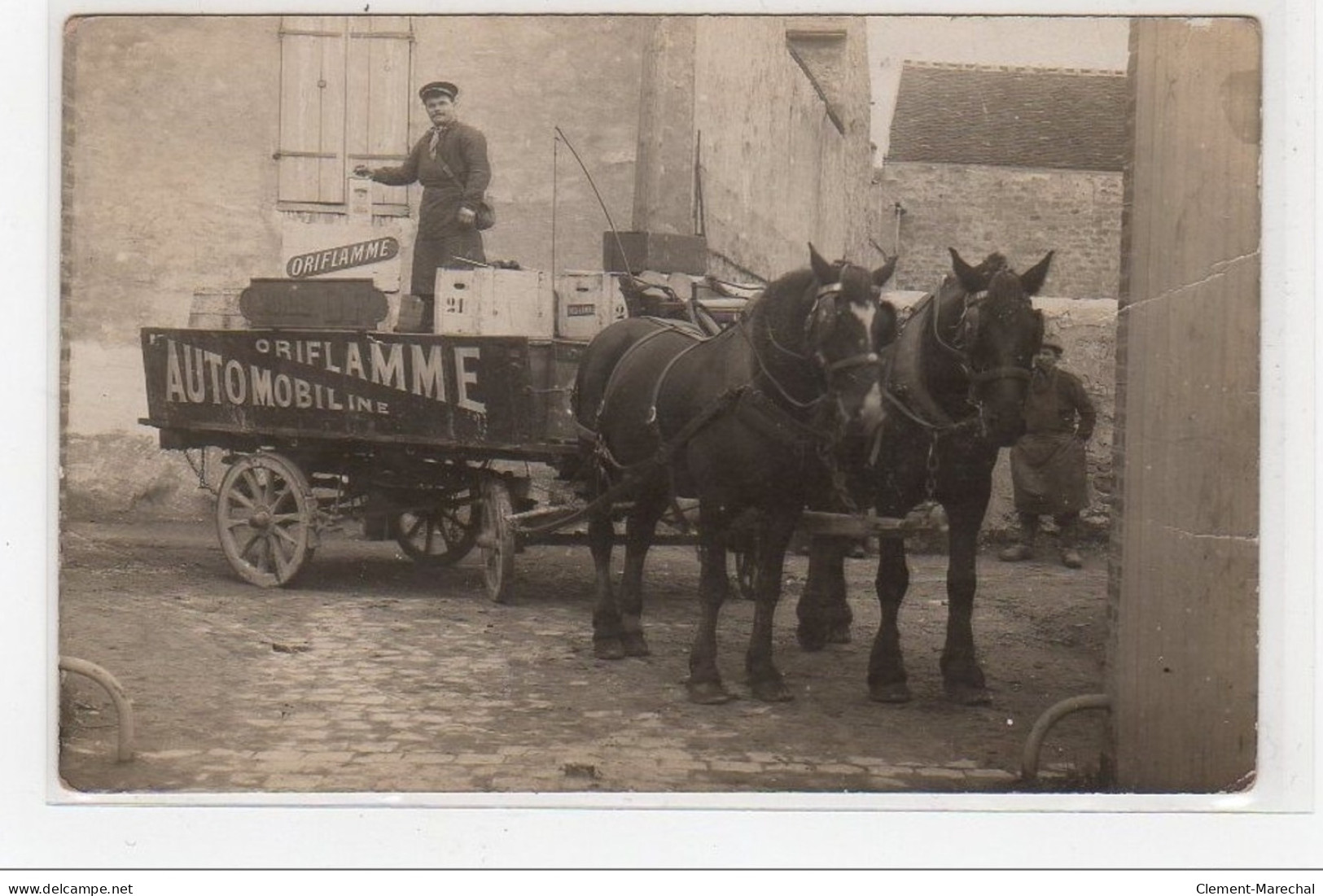 IVRY : Carte Photo D'un Attelage Pour L'Automobiline - Oriflamme En France Vers 1910 - Bon état (légers Plis) - Ivry Sur Seine