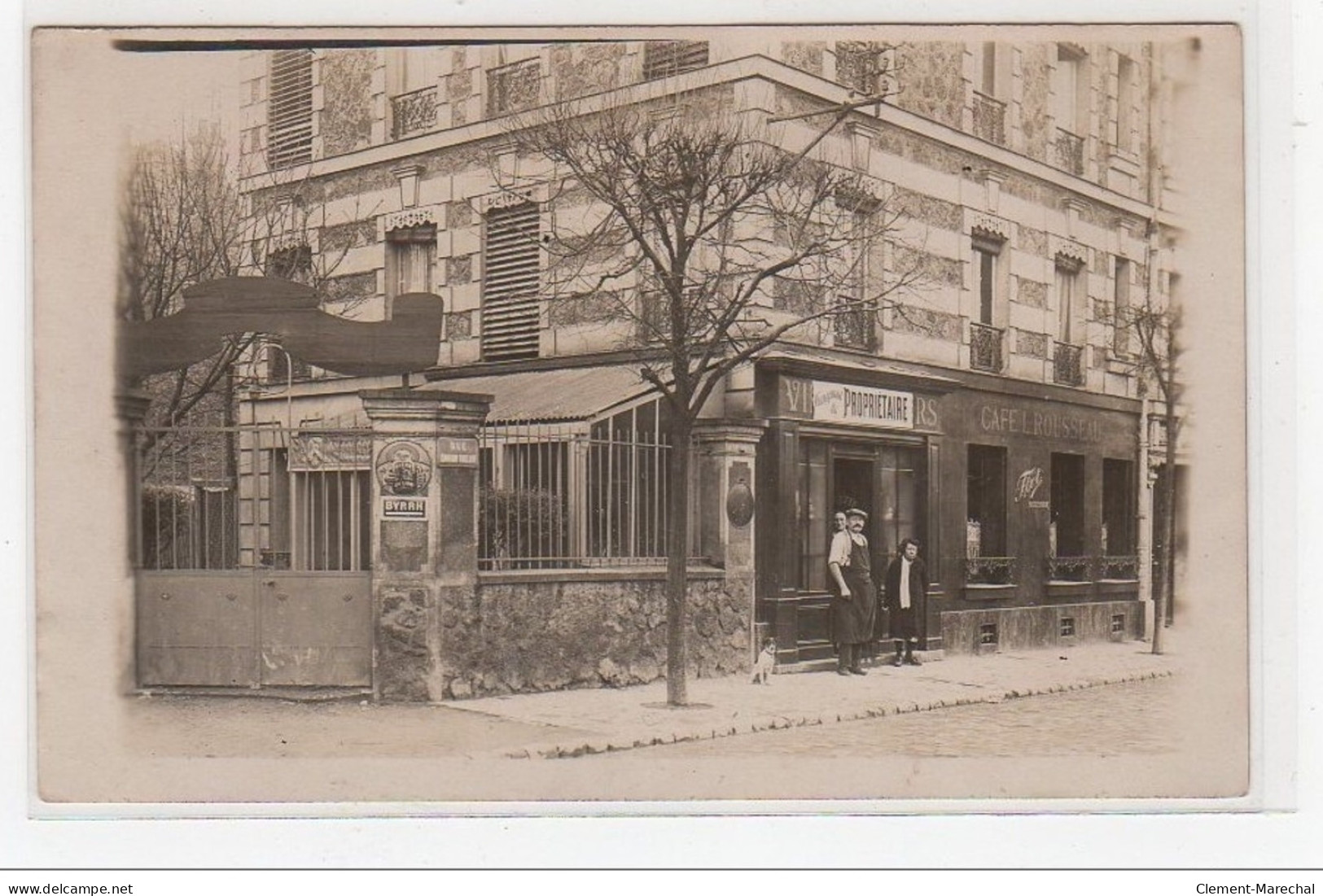 COLOMBES : Carte Photo Du Café Rousseau Au 8 Rue Edouard Vaillant - Très Bon état - Colombes