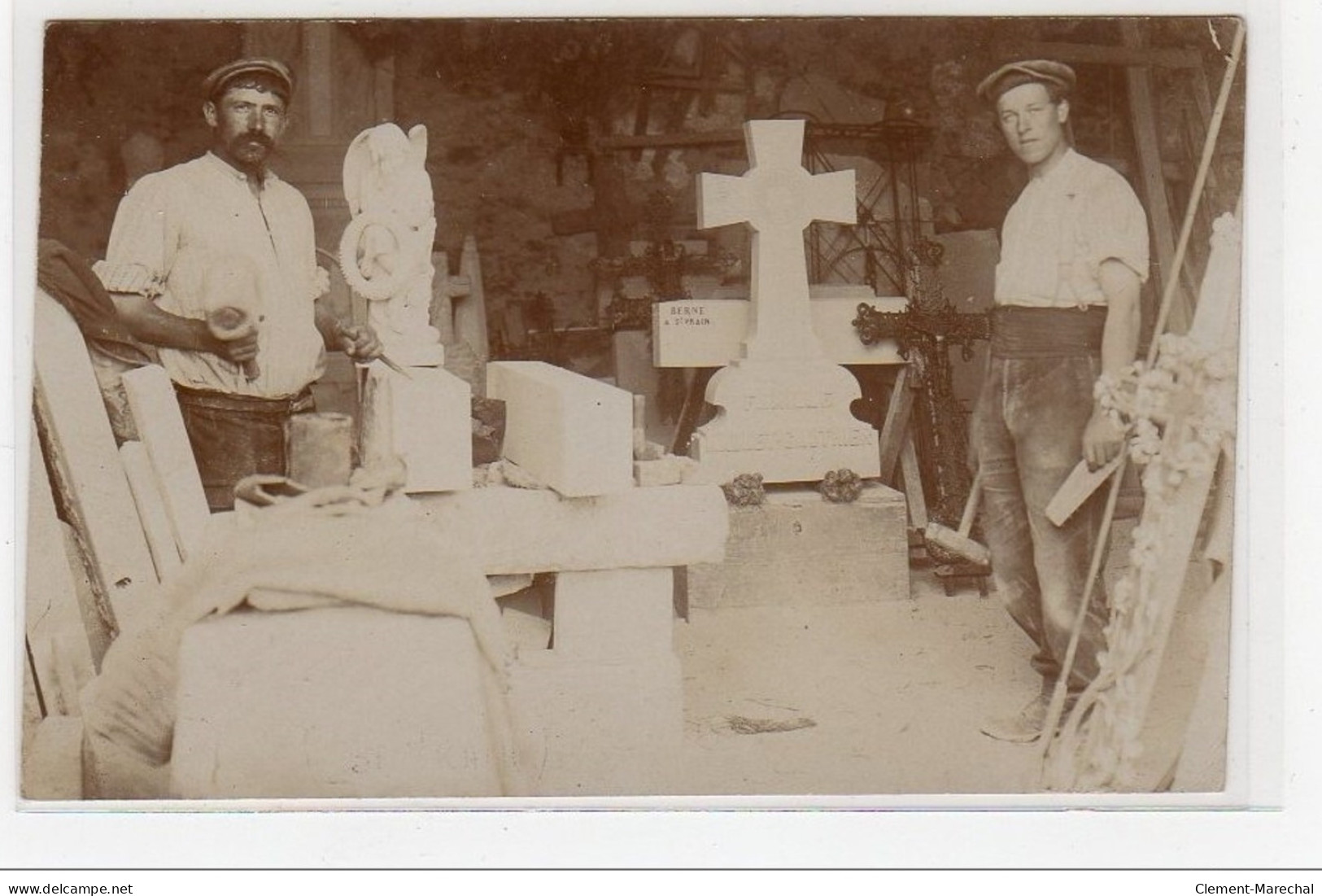 SAINT VRAIN : Carte Photo De L'atelier De Sculptures Mortuaires BERNE - Très Bon état - Saint Vrain