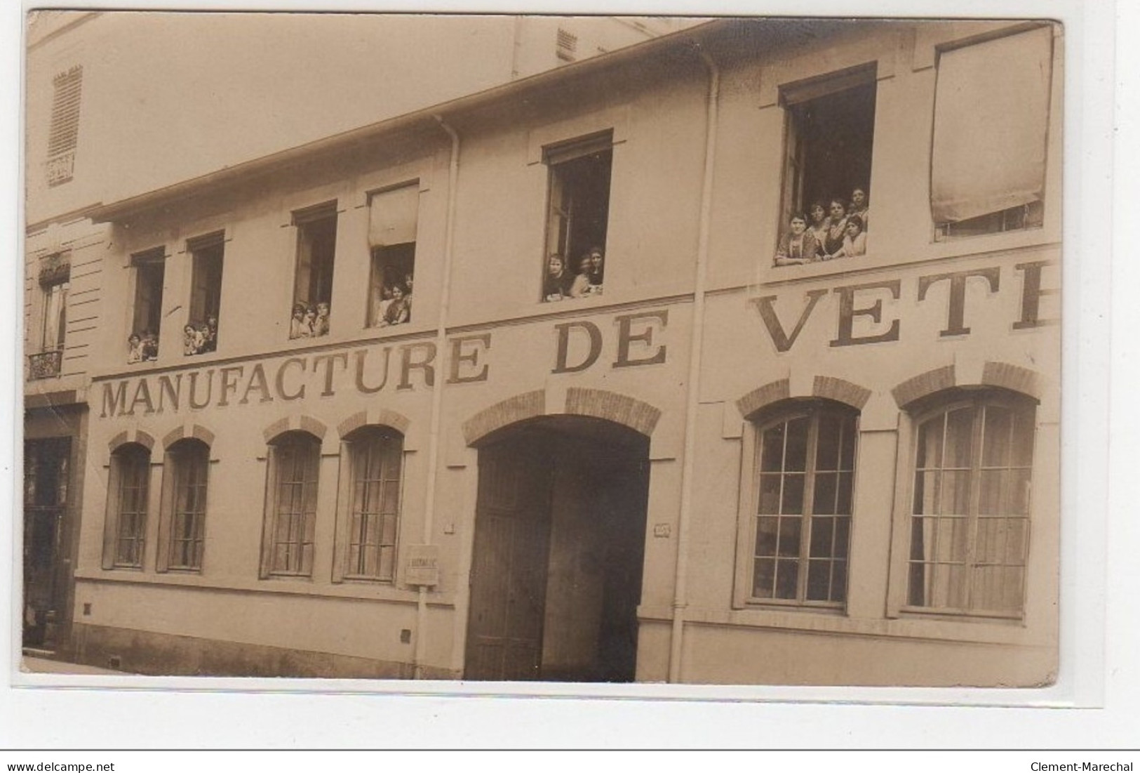 LYON : Carte Photo De La Manufacture De Vêtements 123 Rue Massena - Très Bon état - Lyon 6