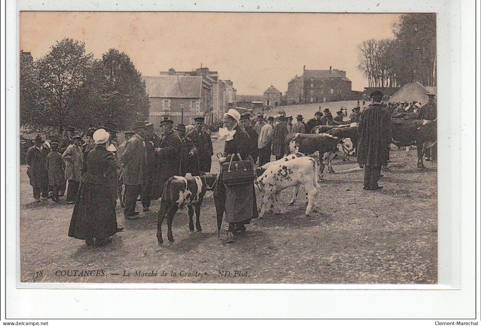 COUTANCES - Le Marché De La Croûte - Très Bon état - Coutances