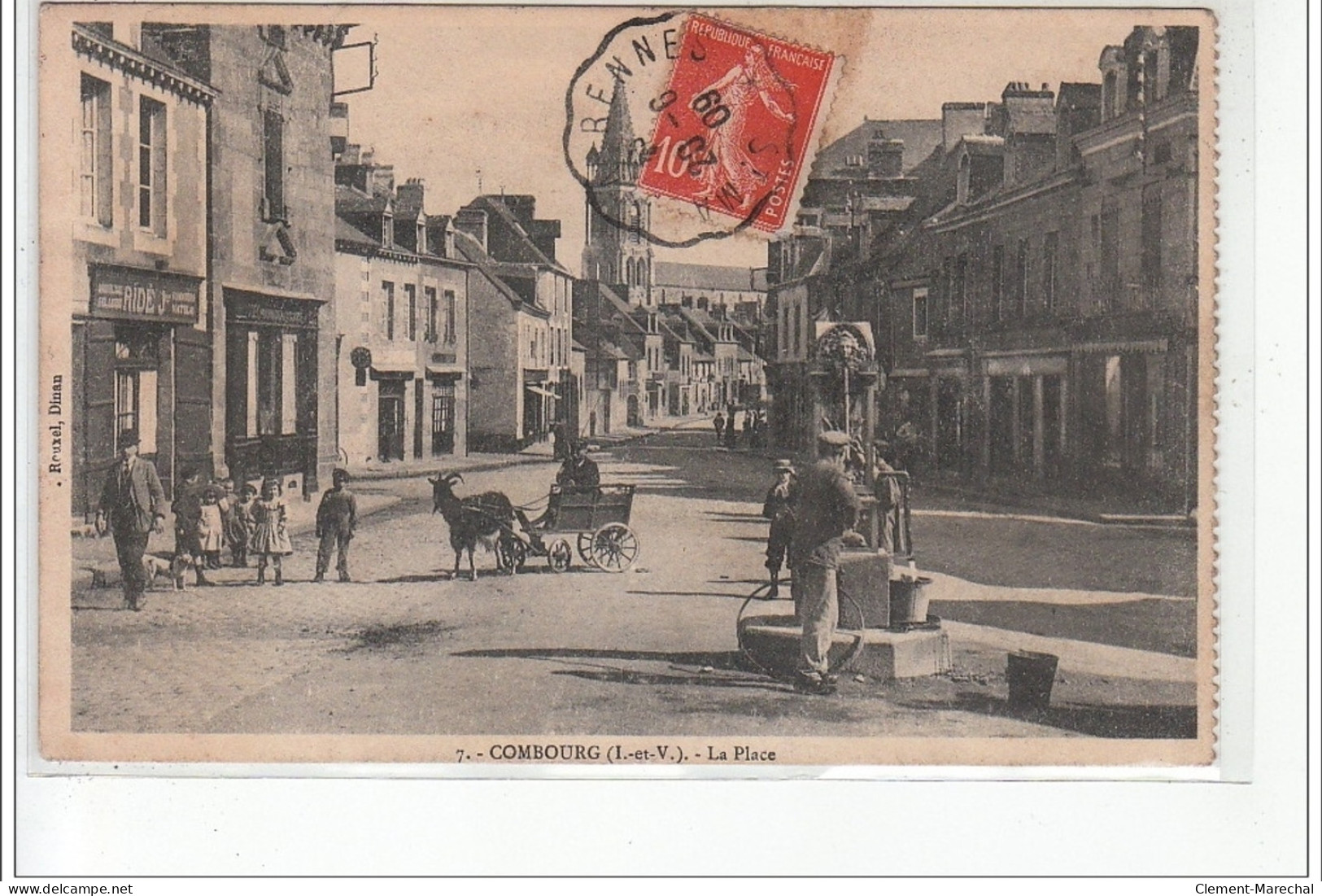 COMBOURG - La Place - Voiture à Chèvre - Très Bon état - Combourg