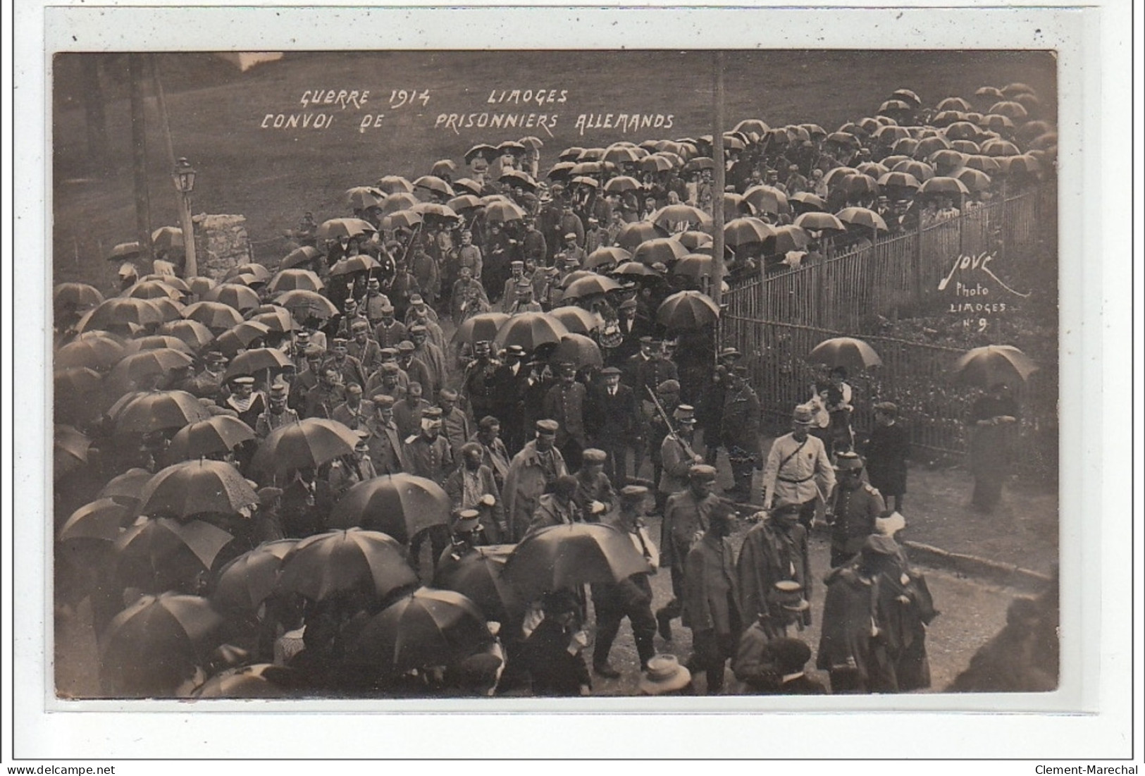 LIMOGES - CARTE PHOTO - Guerre De 1914 - Convoi De Prisonniers Allemands - Très Bon état - Limoges