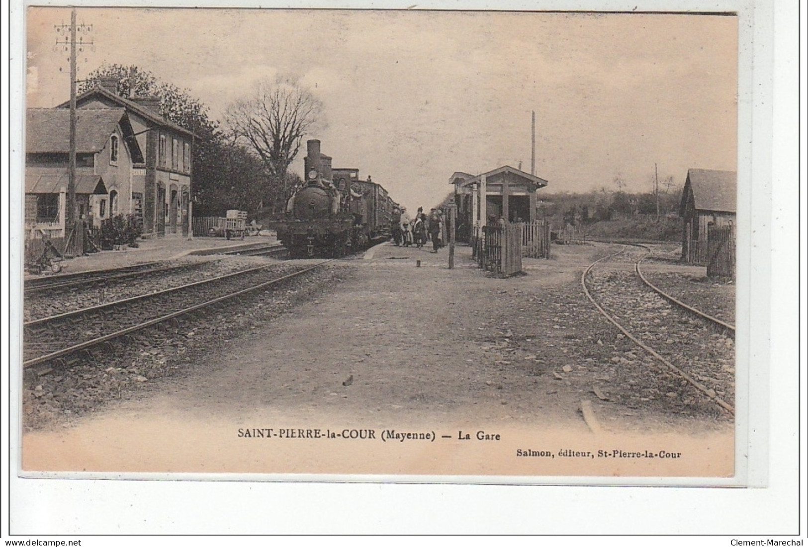 SAINT PIERRE LA COUR - La Gare - Très Bon état - Autres & Non Classés