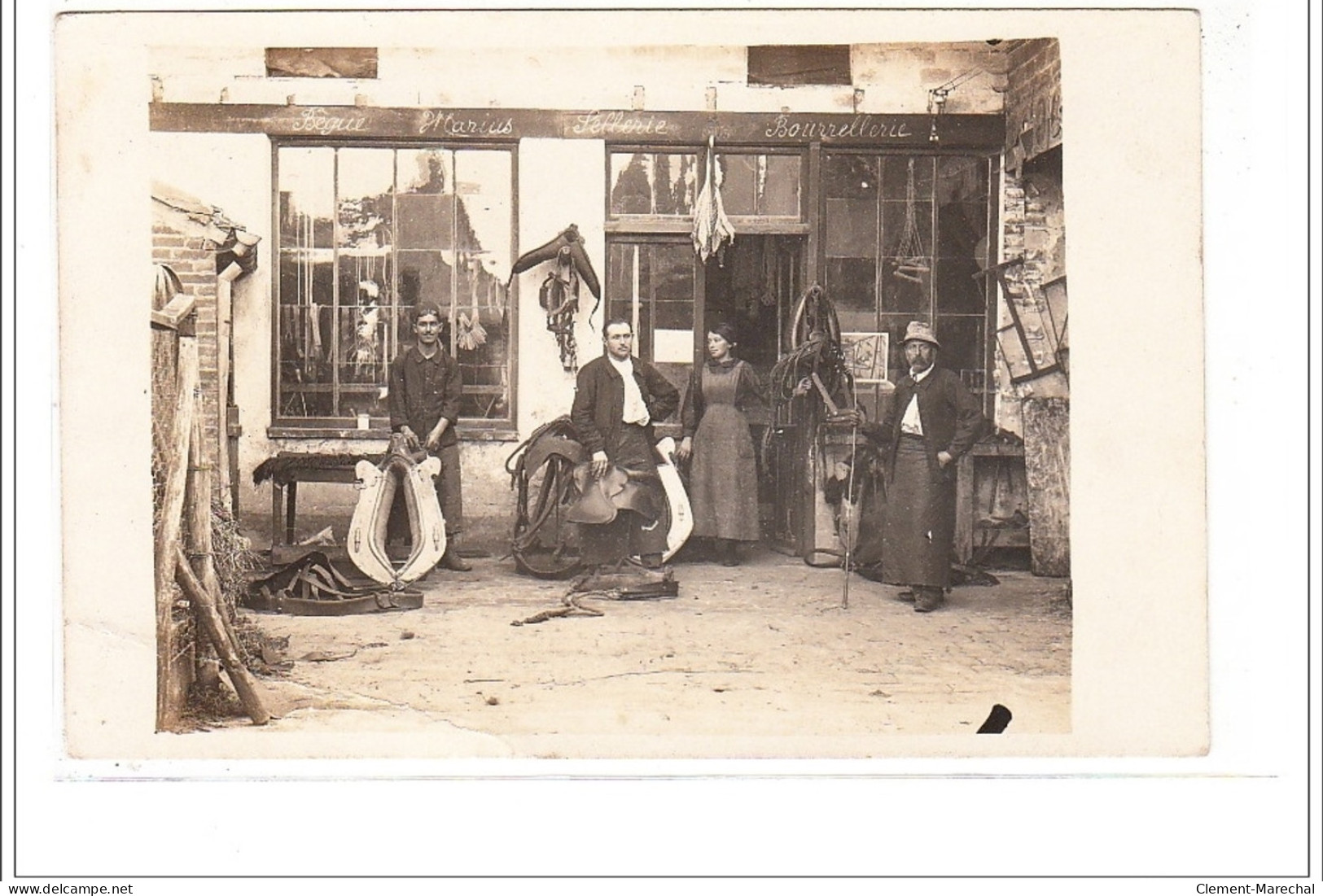 AISNE - CHAUNY CARTE PHOTO - Marius Bègue, Sellier-Bourrelier  - état - Chauny