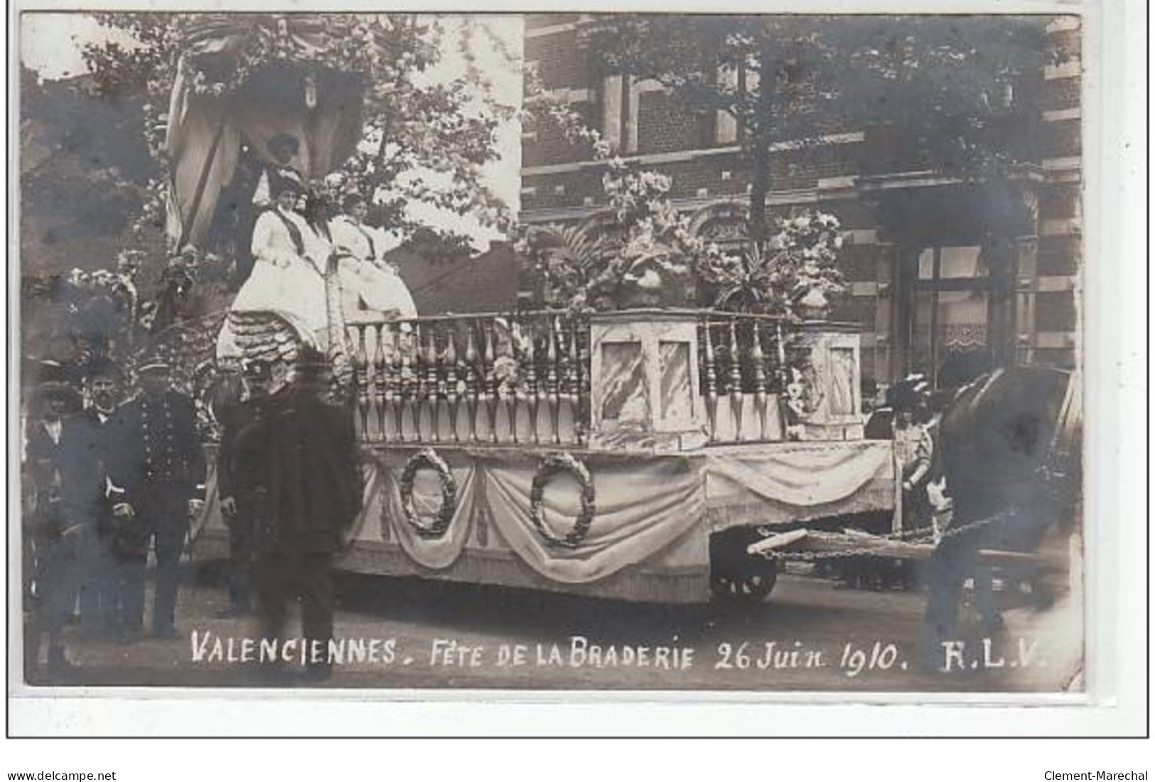 VALENCIENNES : Carte Photo Des Fêtes De La Braderie En 1910 - Bon état (traces Au Dos) - Valenciennes