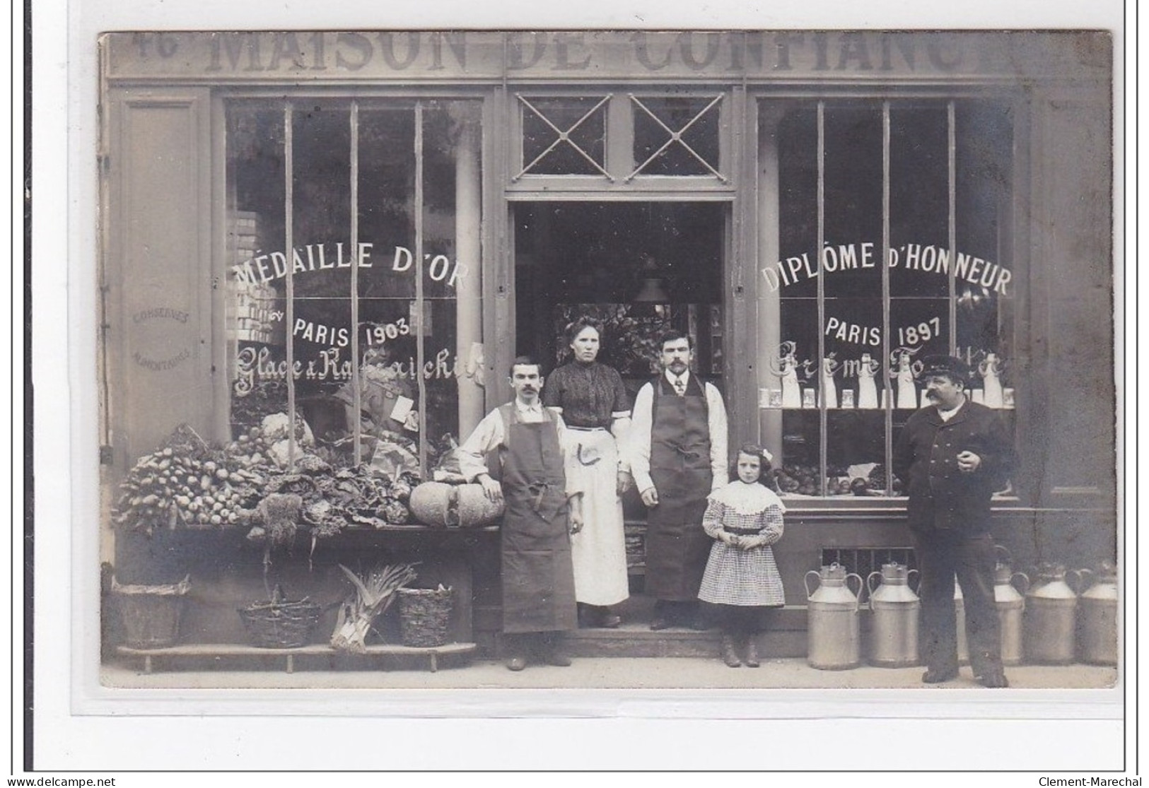 NEUILLY-sur-SEINE : Maison De Confiance, Carte Photo D'une épicerie - Tres Bon Etat - Neuilly Sur Seine