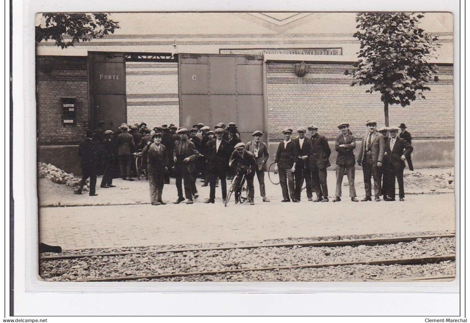 NEUILLY-sur-SEINE : Automobile, Bellanger Frere, Route De La Revelle - Etat - Neuilly Sur Seine