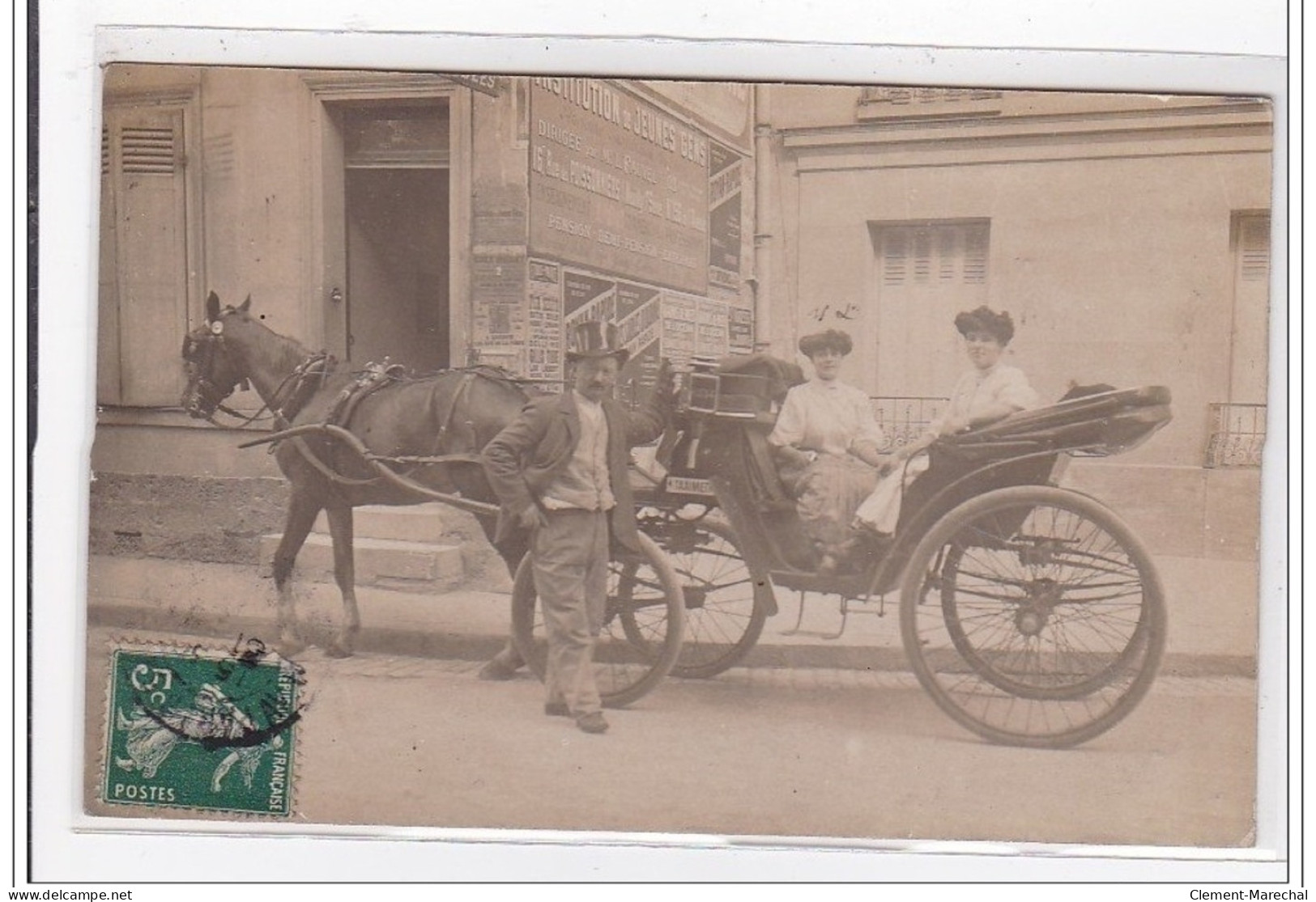 PARIS : Carte Photo D'un Taxi (attelage) - Très Bon état - Transporte Público