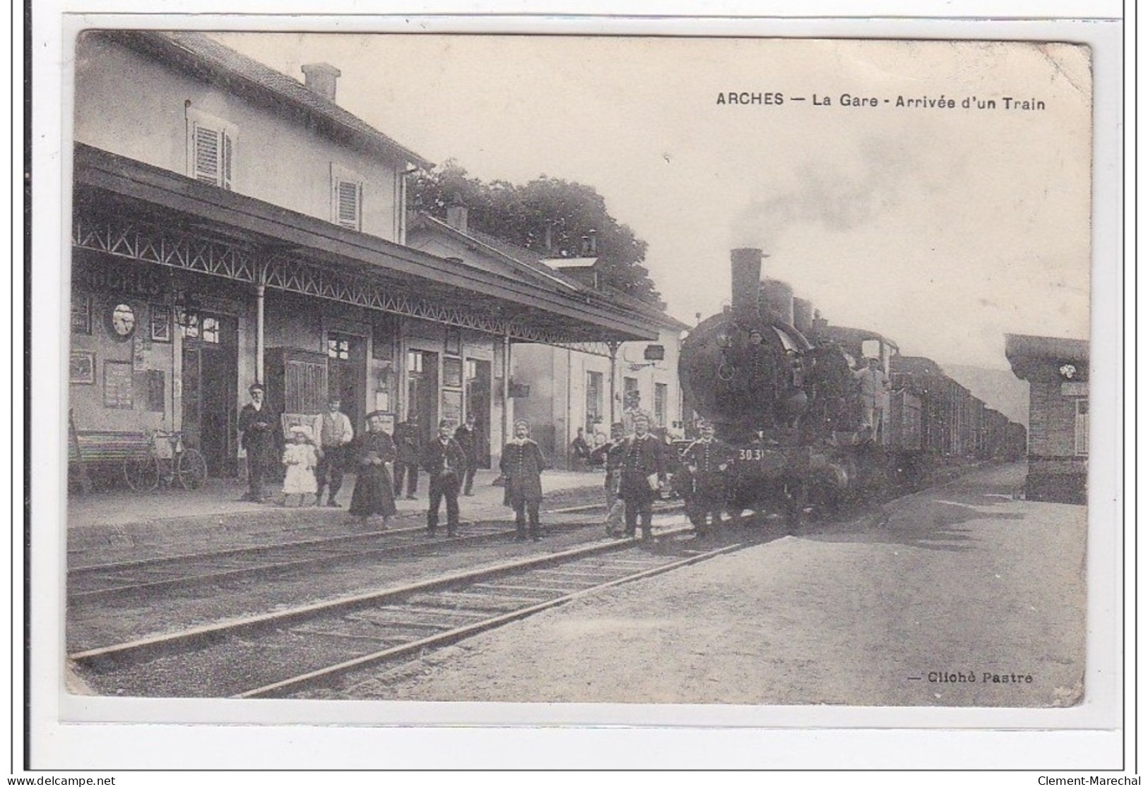 ARCHES : La Gare, Arrivée D&acute;un Train (GARE) - Etat - Arches