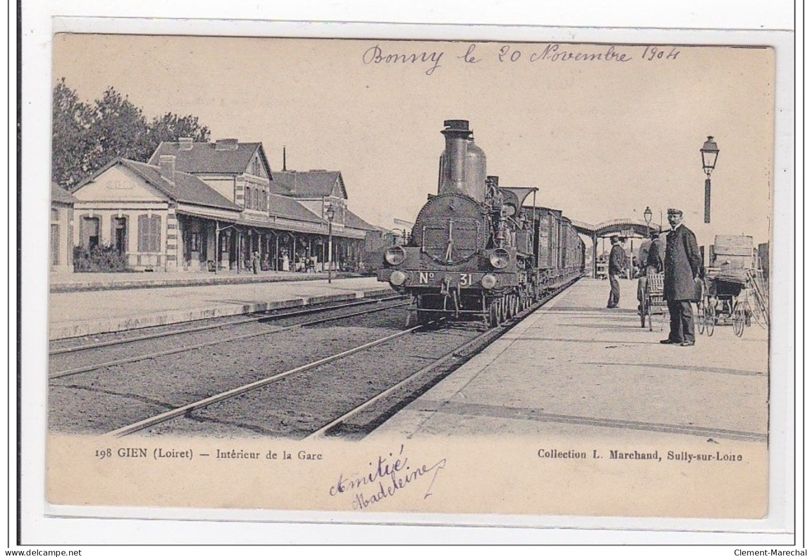 GIEN : Intérieur De La Gare (GARE) - Tres Bon Etat - Gien