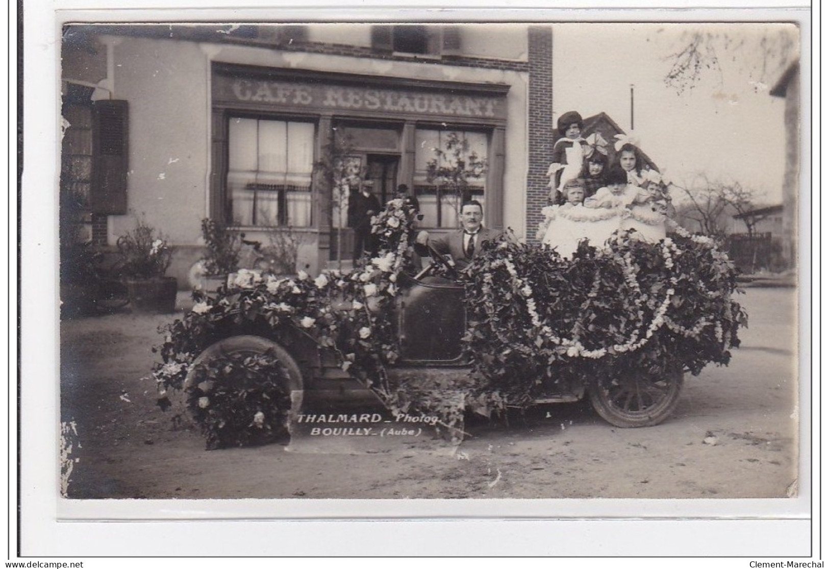 ERVY LE CHATEL : Cavalcade, Café Restaurant, Voiture - Tres Bon Etat - Ervy-le-Chatel