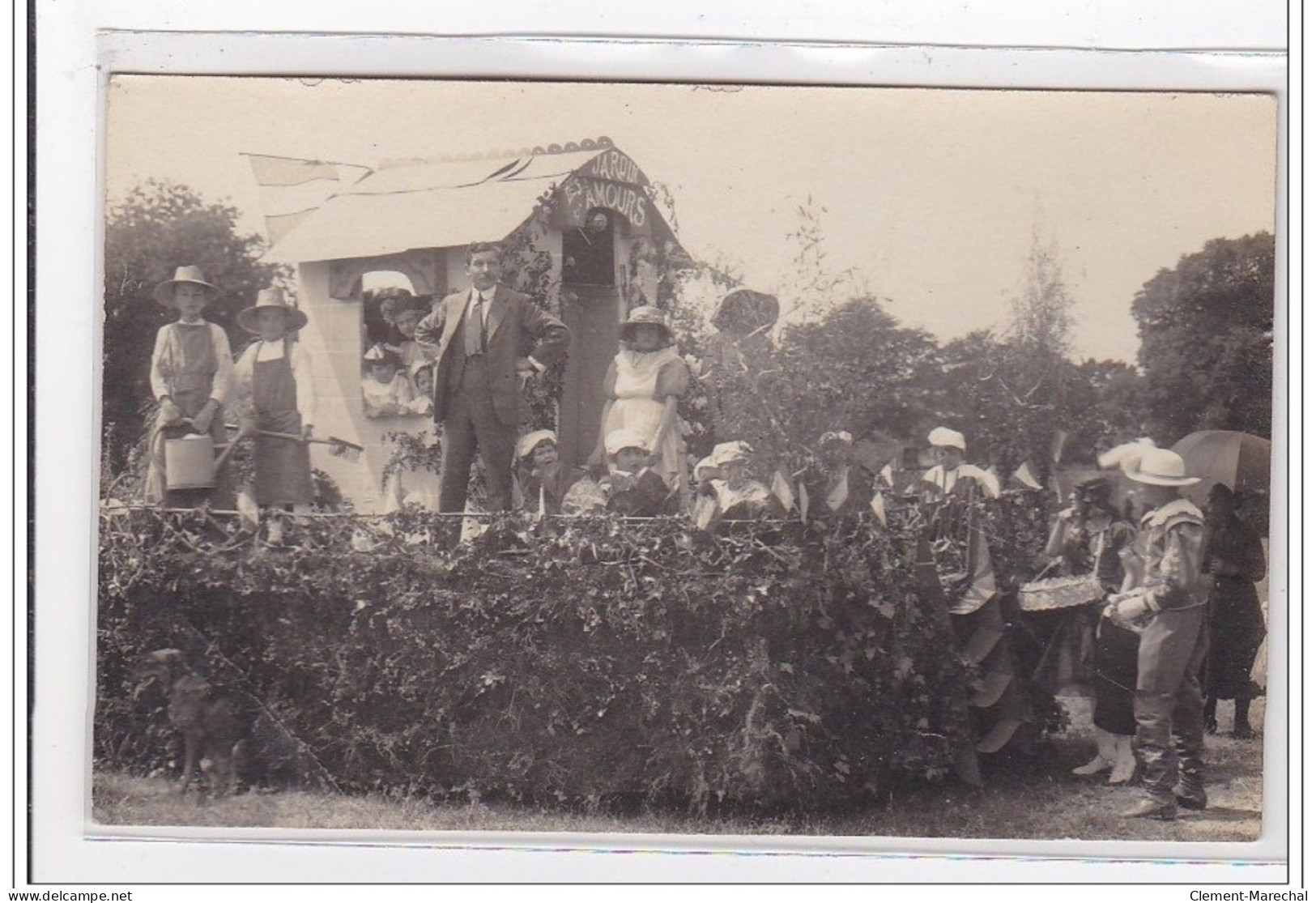 SAINTE HERMINE : Carte Photo D'un Char (fête) - Très Bon état - Sainte Hermine