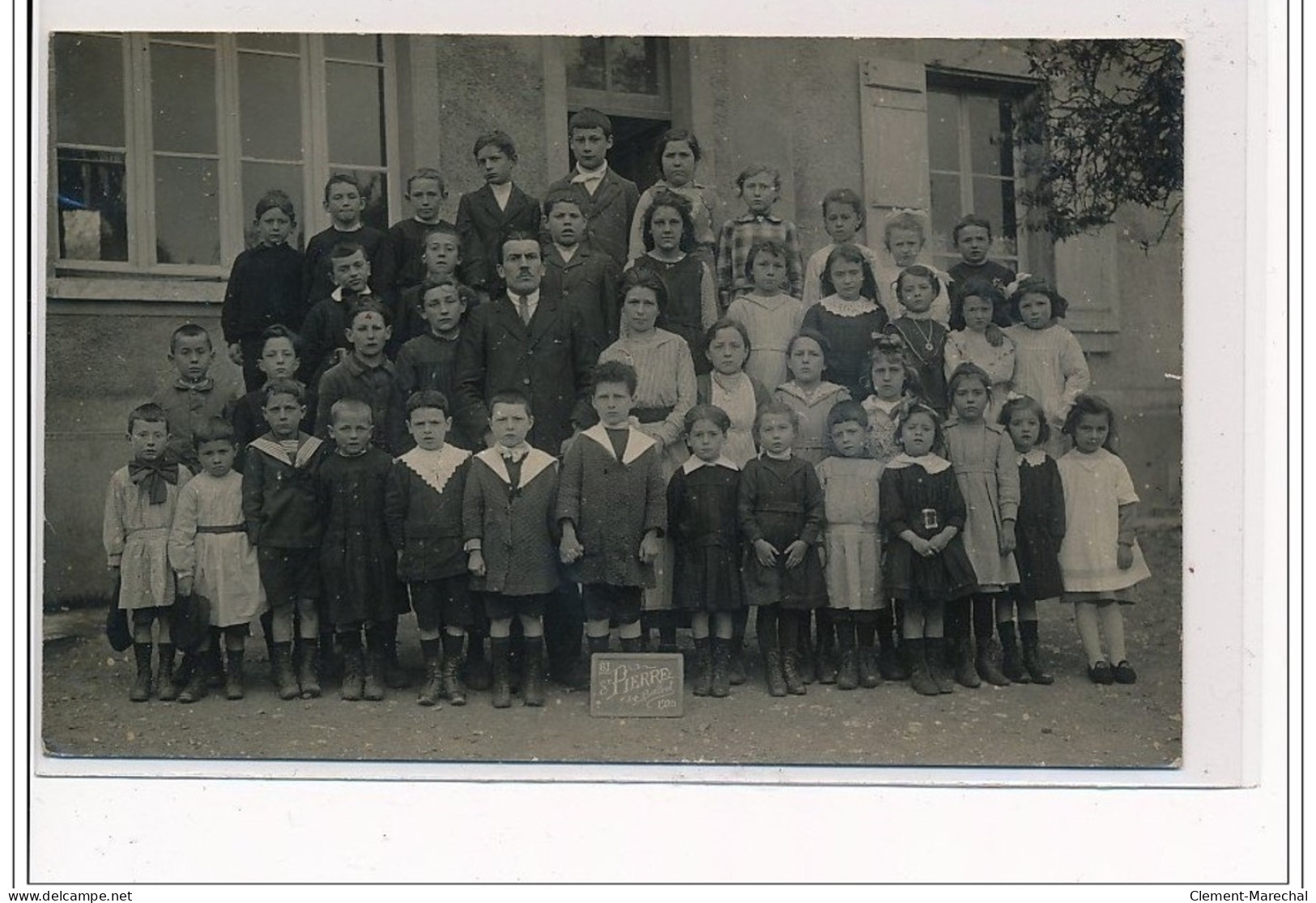 SAINT PIERRE DE BAILLEUL - CARTE PHOTO : Photo De Classe 1920 - ECOLE - Très Bon état - Autres & Non Classés