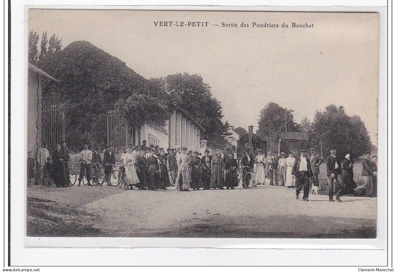 VERT-le-PETIT : Sortie Des Poudriers Du Bouchet - Tres Bon Etat - Vert-le-Petit