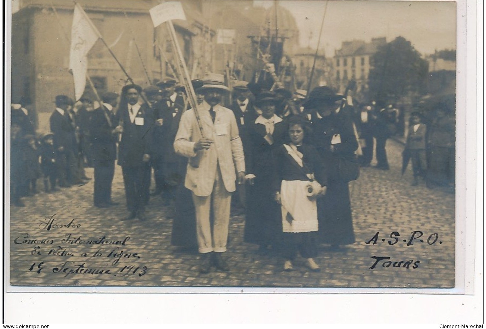 TOURS - CARTE PHOTO - CONCOURS DE PECHE - Très Bon état - Tours