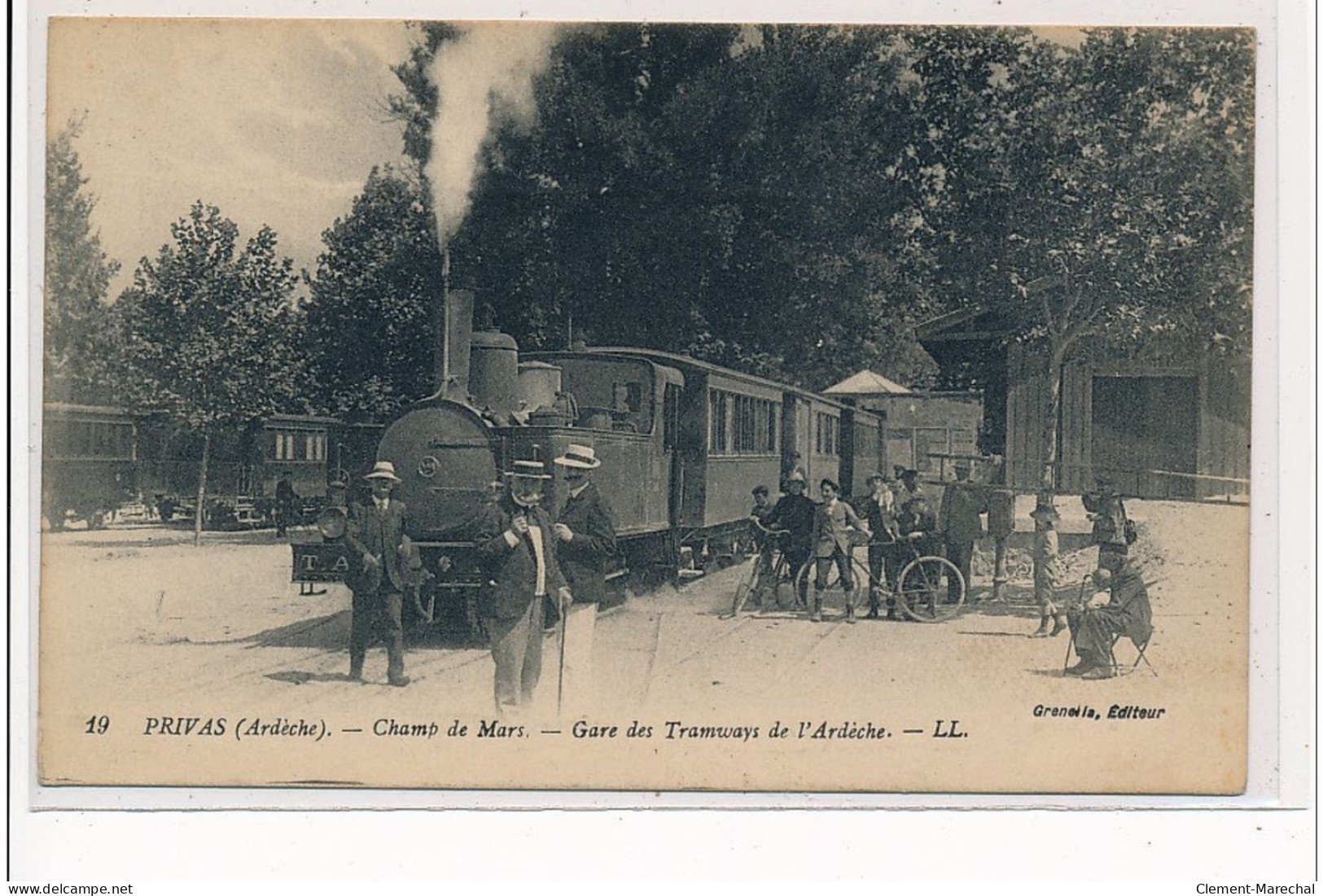 PRIVAS - Champ De Mars - Gare Des Tramways De L'Ardèche - Très Bon état - Privas