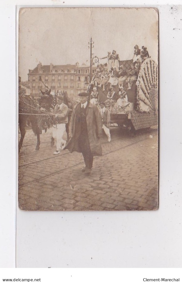 BAYONNE : Cavalcade, Petite Photo, Souvenir Du 20 Mai 1929 - Tres Bon Etat - Bayonne