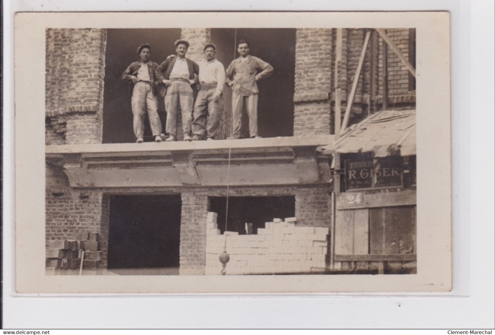 ROUEN : Carte Photo D'ouvriers Sur Un Chantier - Très Bon état - Rouen