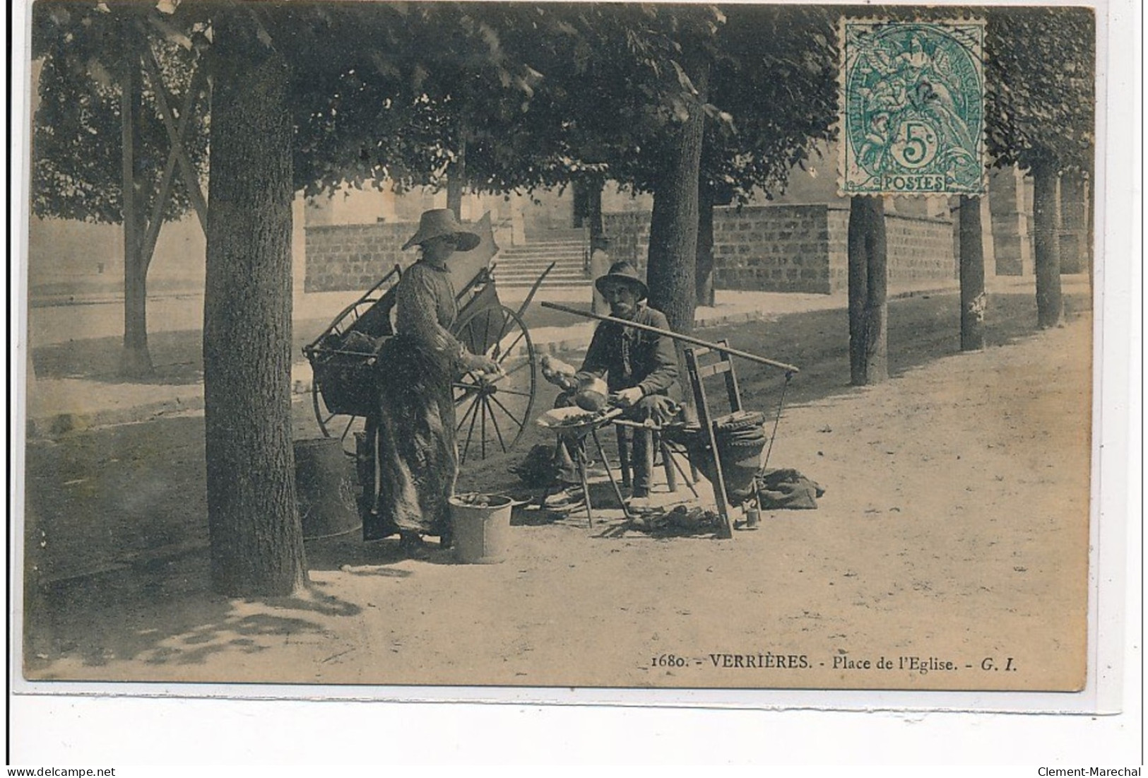 VERRIERES - Place De L'Eglise - ETAMEUR - Très Bon état - Verrieres Le Buisson