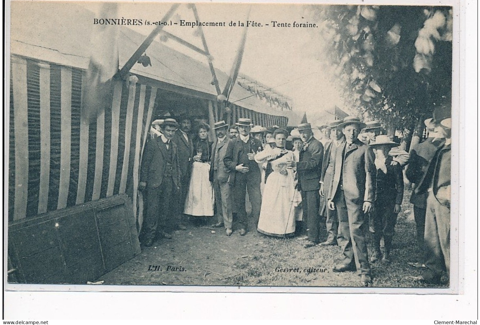 BONNIERES - Emplacement De La Fête - Tente Foraine - Très Bon état - Bonnieres Sur Seine