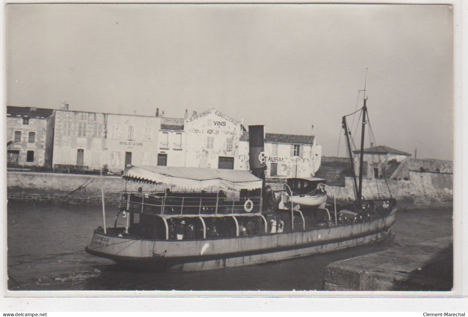 Ile De Ré : SAINT MARTIN DE RE : Carte Photo D'un Bateau  - Vers 1920-30 - Très Bon état - Saint-Martin-de-Ré