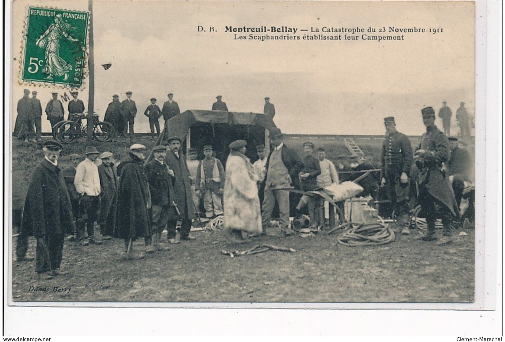 MONTREUIL BELLAY - La Catasptrophe Du 23 Novembre 1911 - Les Scaphandriers établissant Leur Campement - Très Bon état - Montreuil Bellay