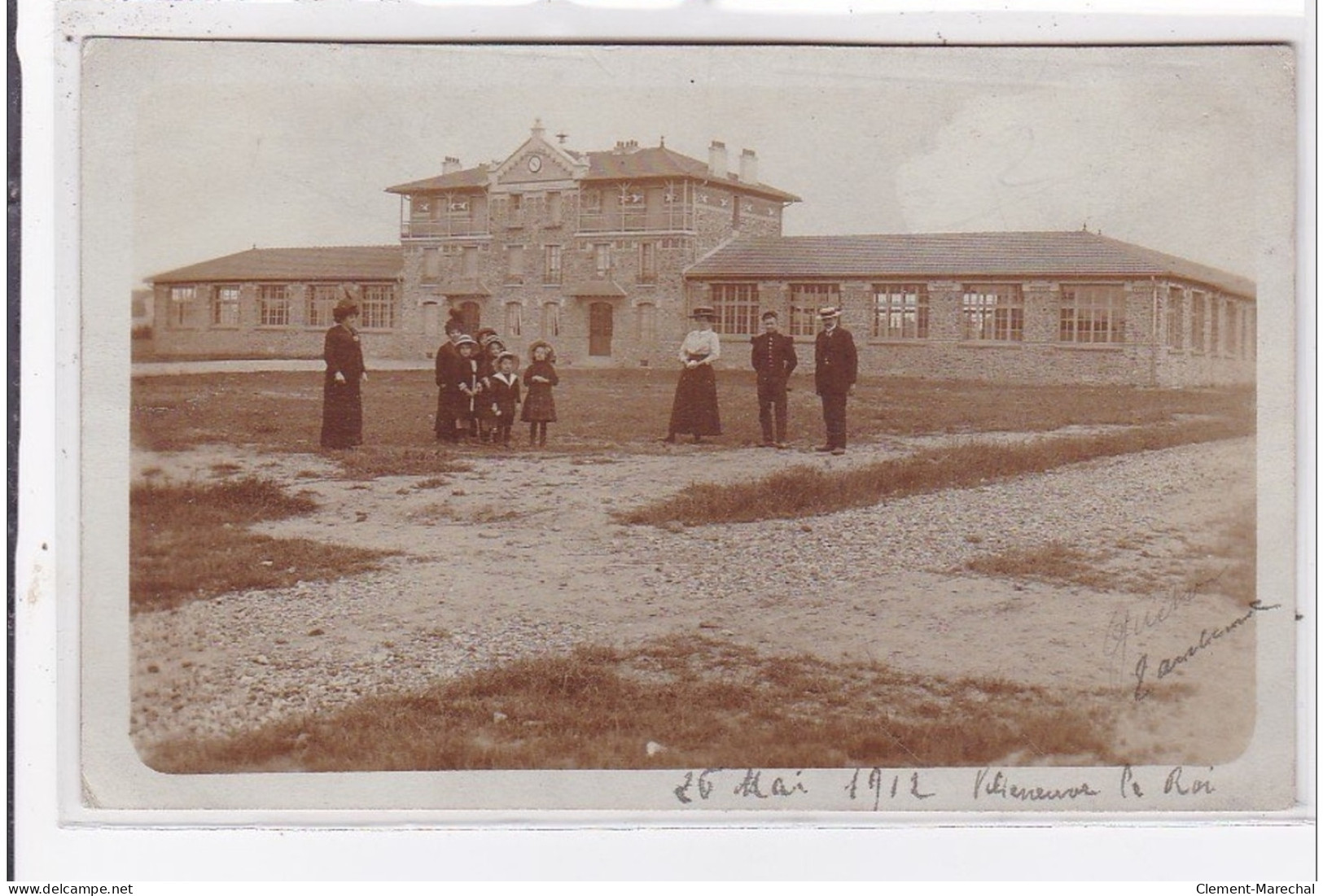 VILLENEUVE LE ROI : Carte Photo De L'école Vers 1910 - Très Bon état - Villeneuve Le Roi