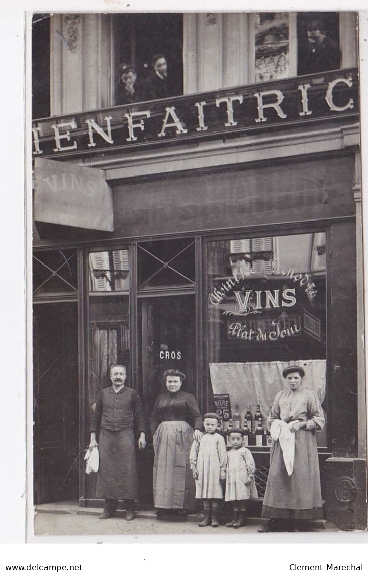 PARIS : Carte Photo Du Café Et Marchand De Vins (absinthe) CROS Au 50/52 Bld Haussman - Très Bon état - Arrondissement: 09