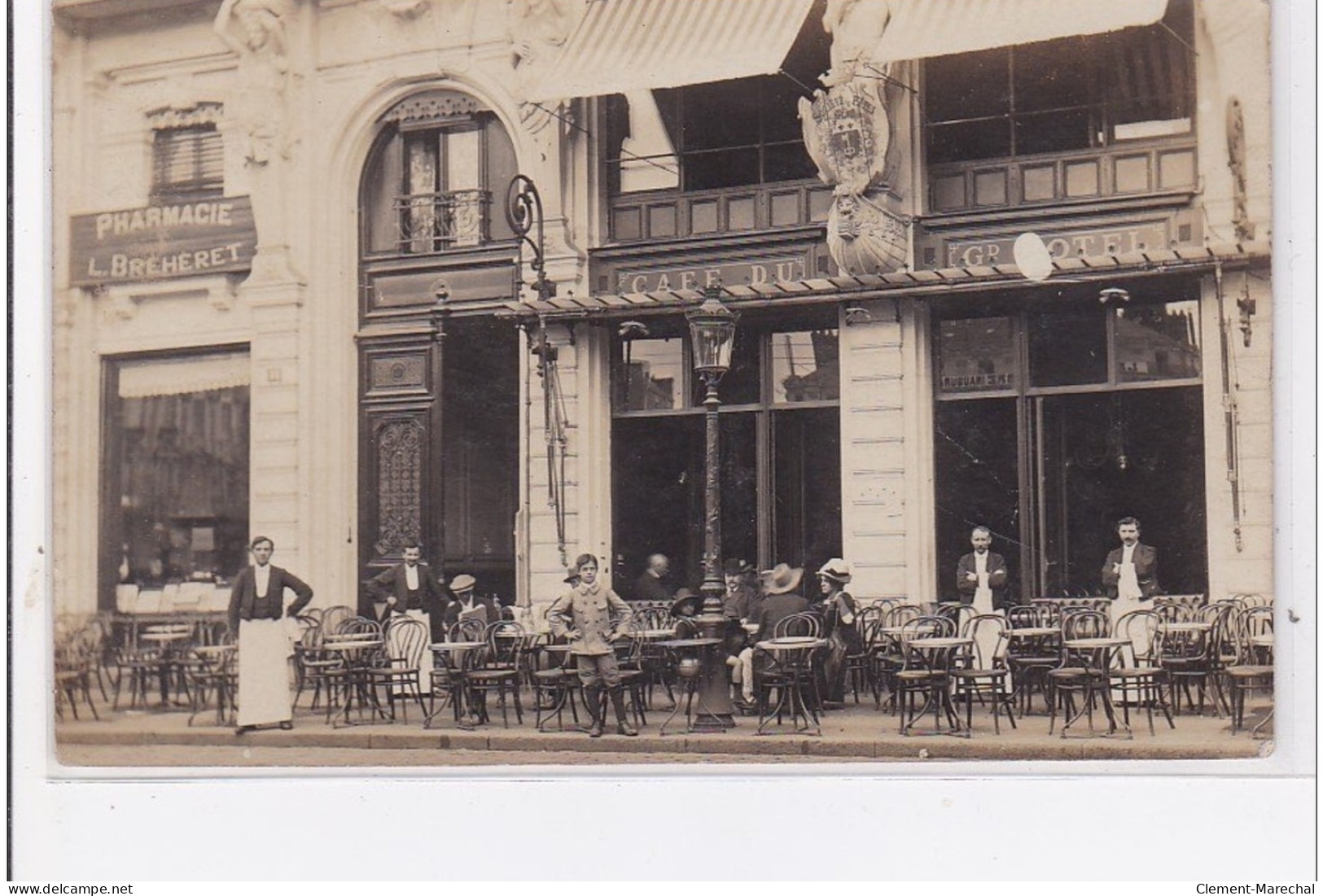 ANGERS : Carte Photo De La Pharmacie Bréheret Et Du Café Du Grand Hotel  - Très Bon état - Angers