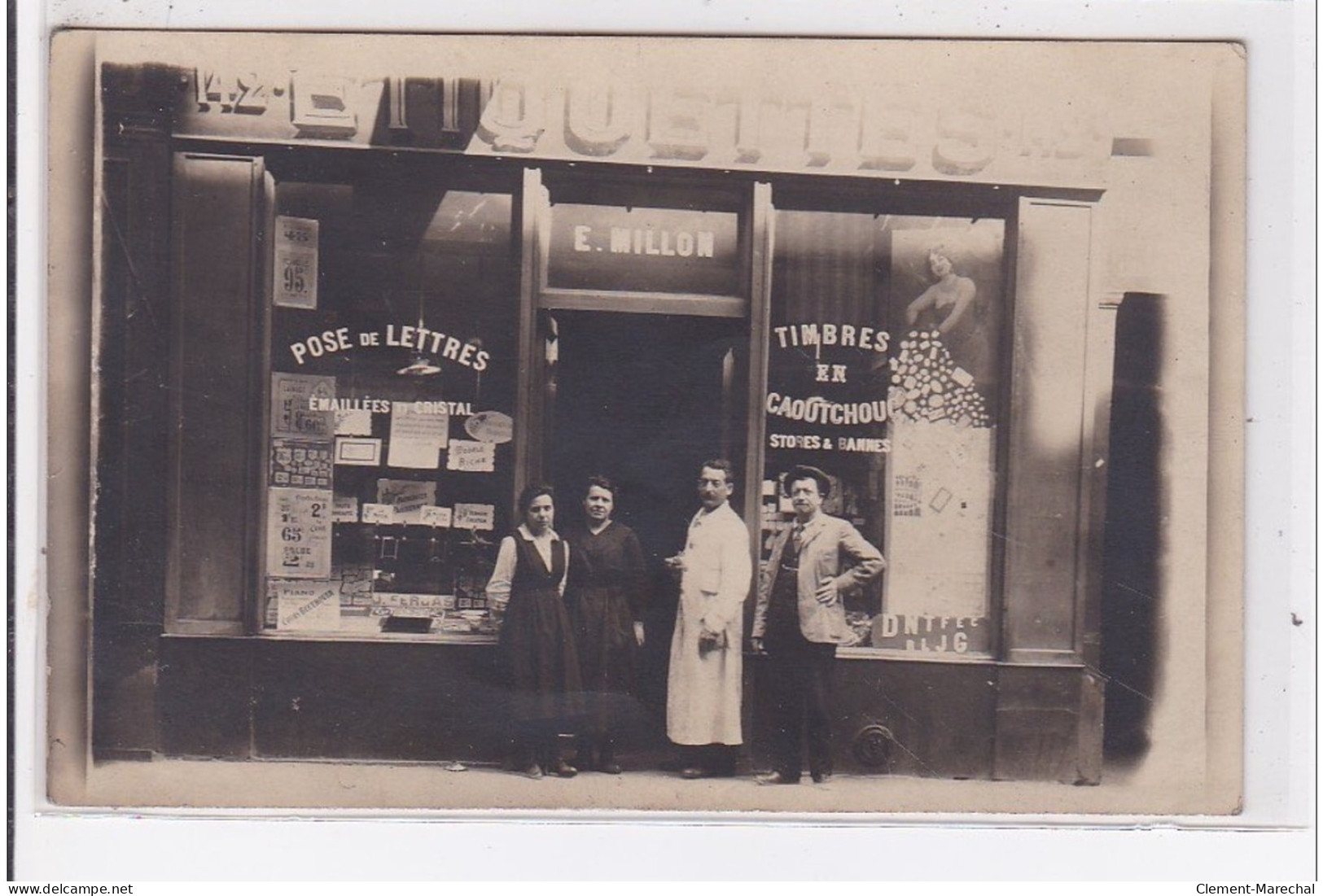 PARIS : Carte Photo Du Magasin D'etiquettes Et De Timbres En Caoutcouc MILLON 142 Rue Saint Denis - Très Bon état - District 02