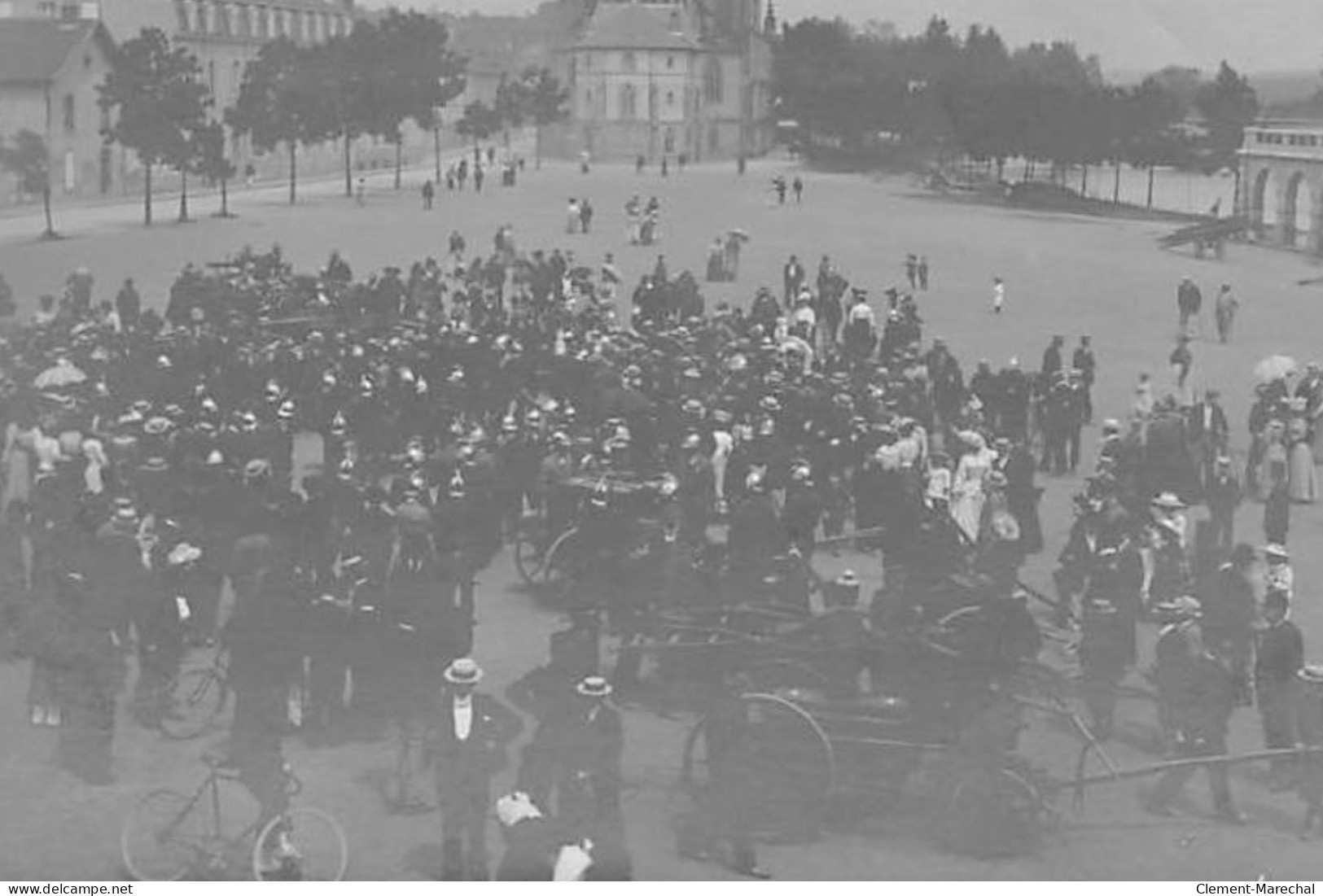 A LOCALISER  : Carte Photo : Pompiers - Très Bon état - Foto's