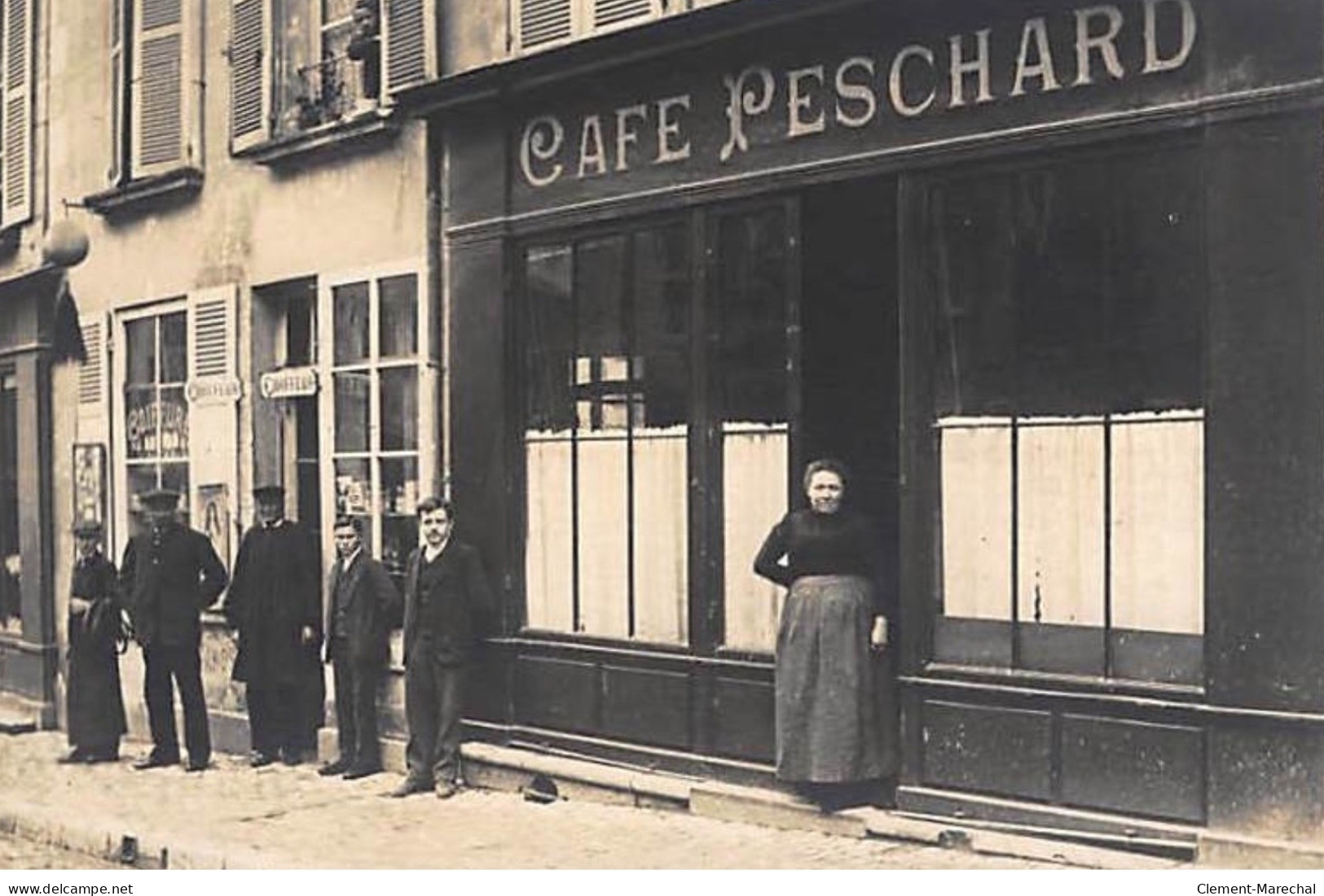 A LOCALISER  : Carte Photo : Café PESCHARD - Très Bon état - Foto