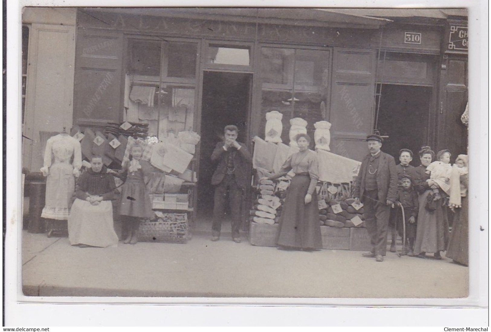 LE HAVRE : Carte Photo Du Magasin """"a La Confiance"""" (mode - Vêtements) - Très Bon état - Ohne Zuordnung