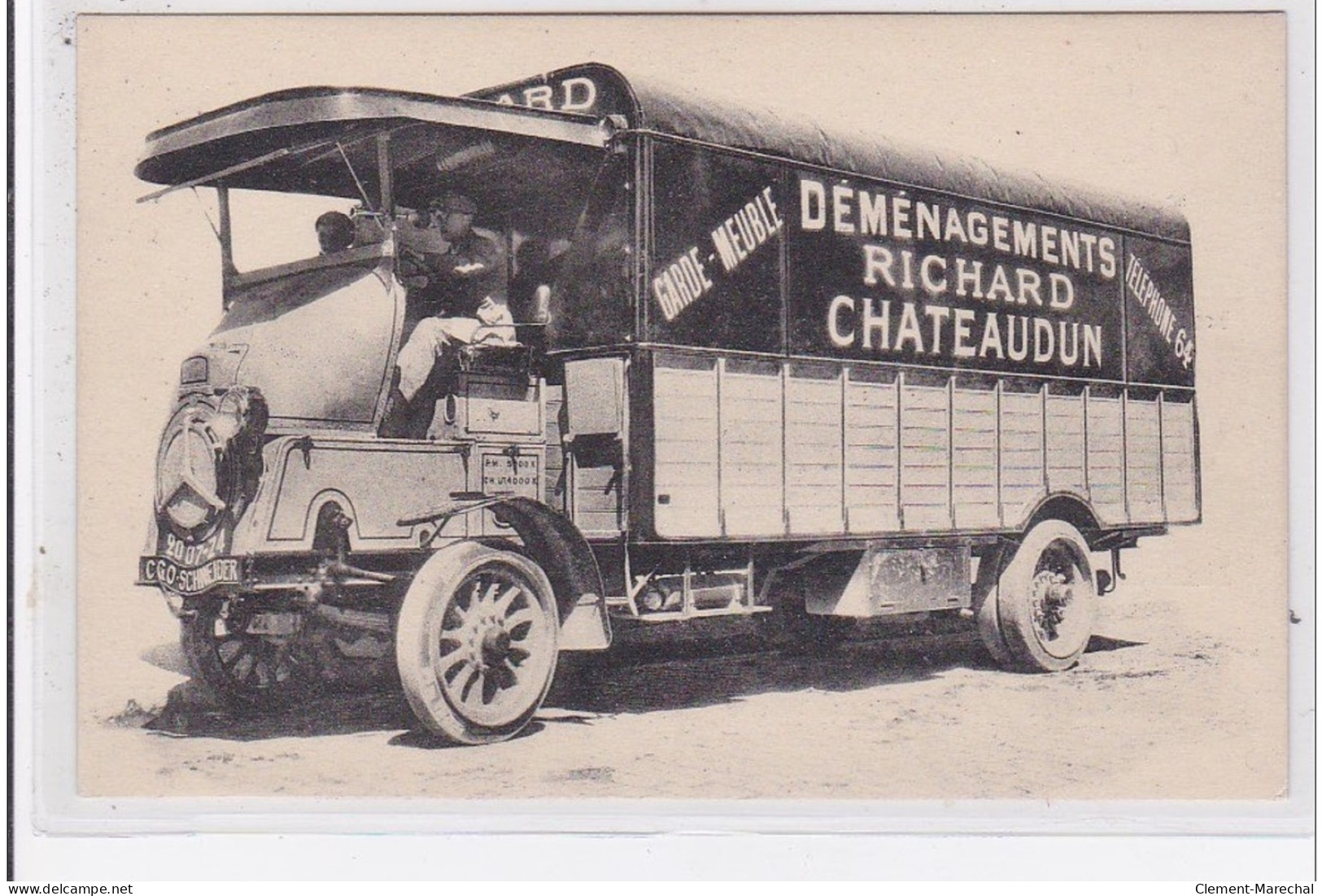 CHATEAUDUN : Carte Postale Publicitaire Pour L'entreprise De Déménagements RICHARD (camion - Schneider) - Très Bon état - Chateaudun