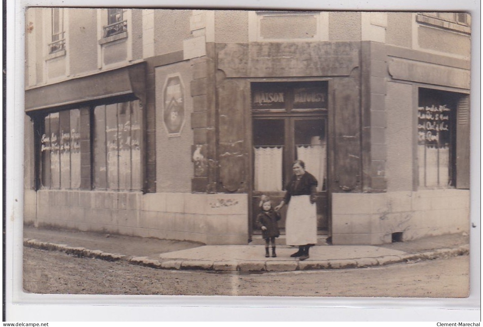 MAURECOURT : Carte Photo De La Maison DAVOUST (rue De Paris) - Très Bon état - Maurecourt