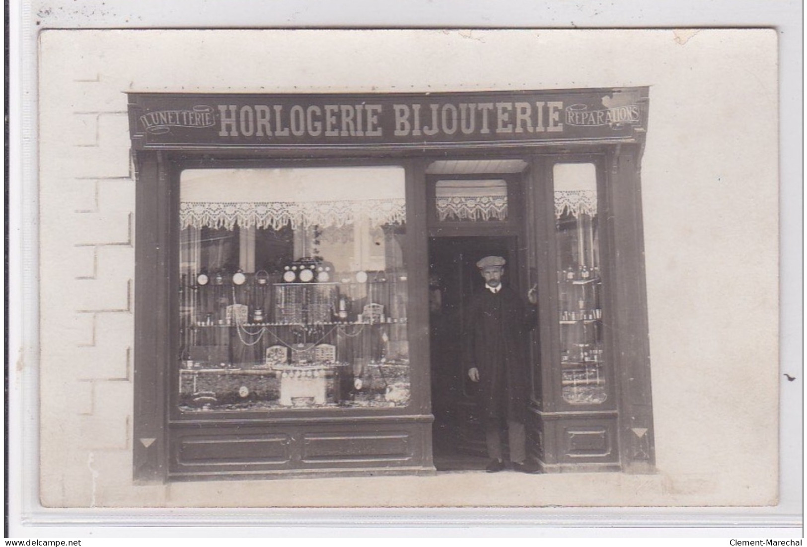 MERVANS : Carte Photo De La Lunetterie Horlogerie Bijouterie En 1927 - Très Bon état - Andere & Zonder Classificatie