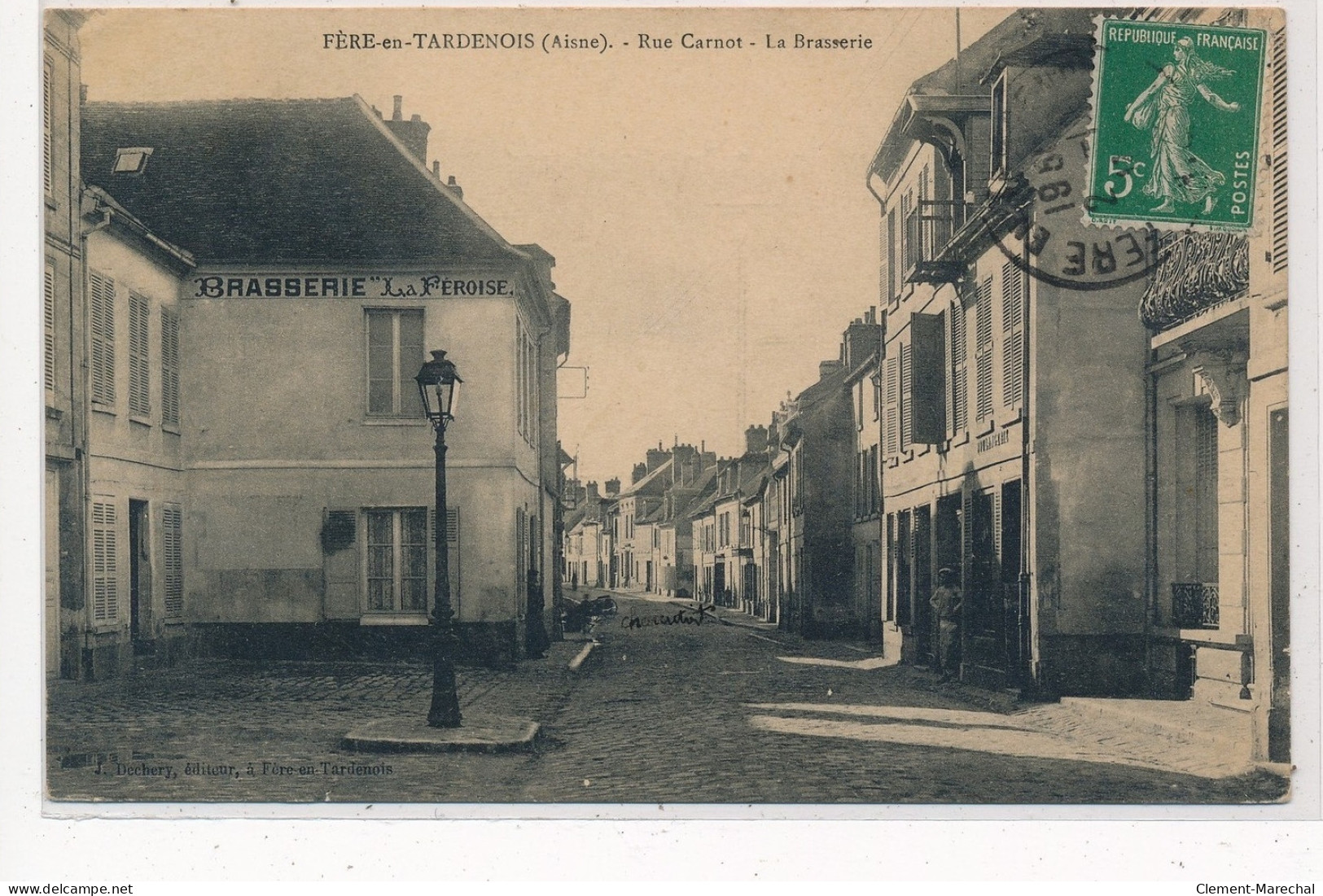 FERE-en-TARDENOIS: Rue Carnot, La Brasserie - Etat - Fere En Tardenois