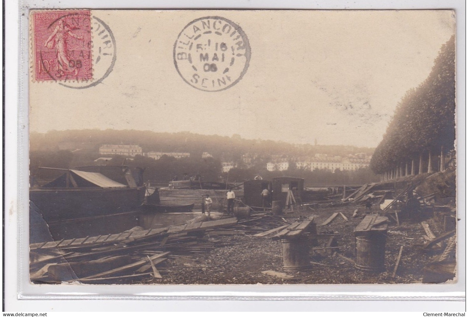 BOULOGNE BILLANCOURT : Carte Photo D'un Chantier Sur Les Bords De Seine (bois) - Bon état (un Coin Plié) - Boulogne Billancourt