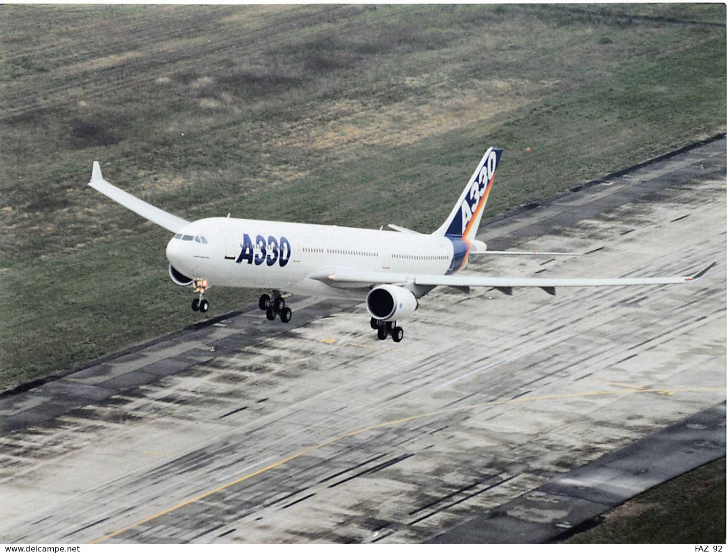 Airbus A330 First Flight - +/- 180 X 130 Mm. - Photo Presse Originale - Aviation