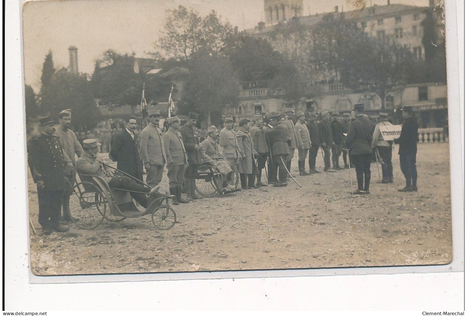 VALENCE : Remise De Décoration, Militaire - Tres Bon Etat - Valence