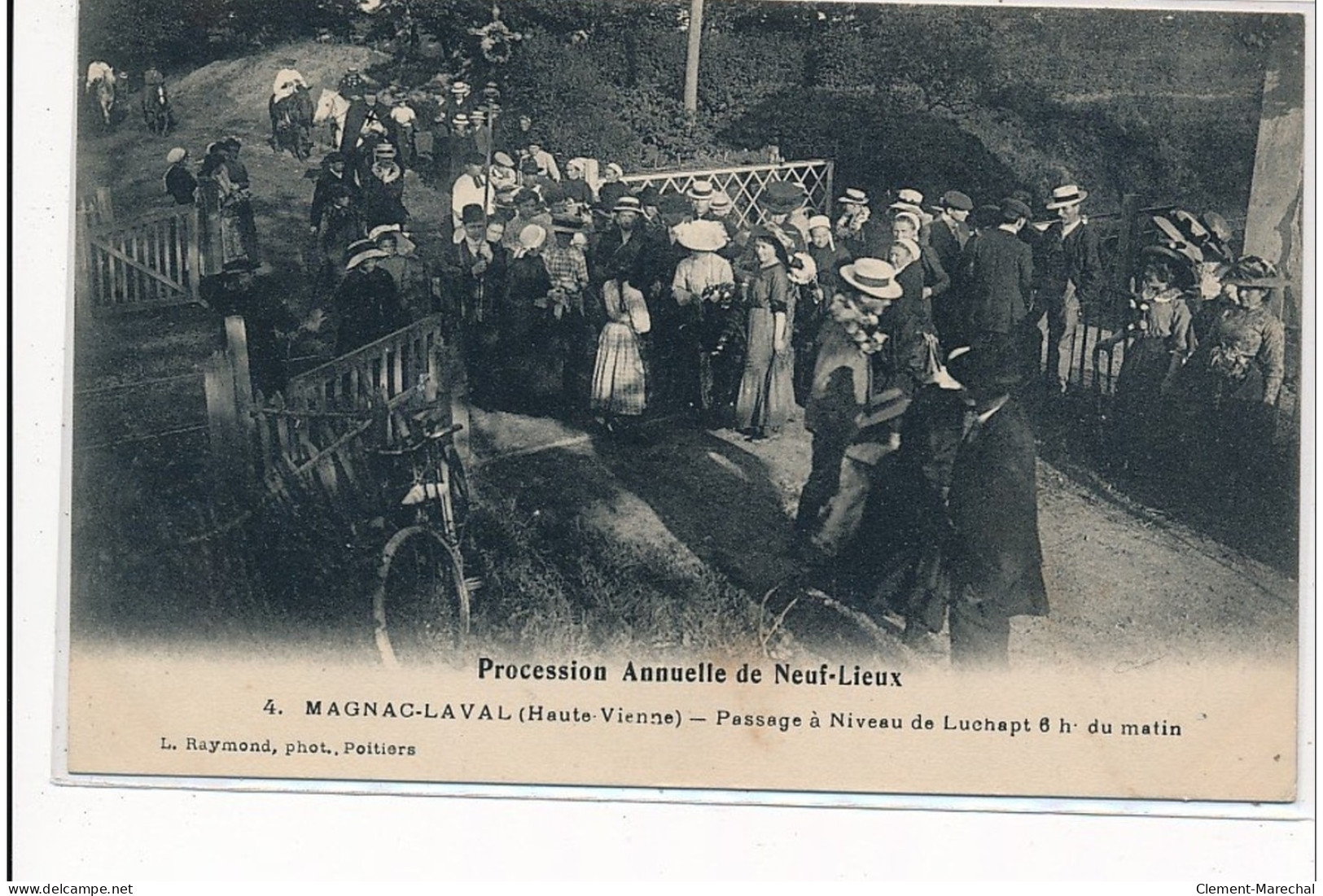 MAGNAC-LAVAL : Procession Annuelle De Neuf-lieux Passage à Niveau De Luchapt 6h Du Matin - Tres Bon Etat - Autres & Non Classés