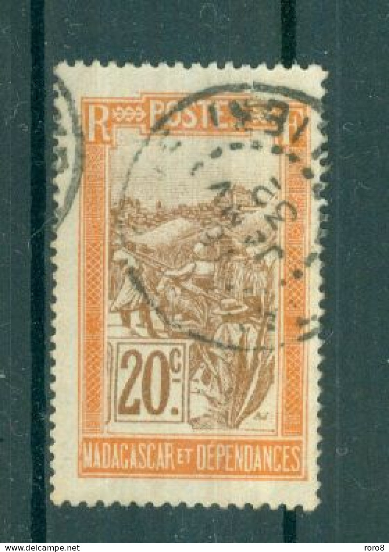 MADAGASCAR - N°100 Oblitéré - Transport En Filanzane. - Used Stamps