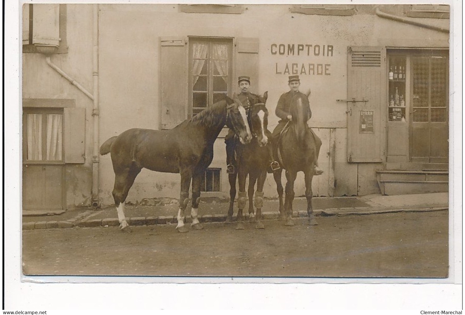 CLERMONT FERRAND : Militaires, Comptoire Lagarde - Tres Bon Etat - Clermont Ferrand