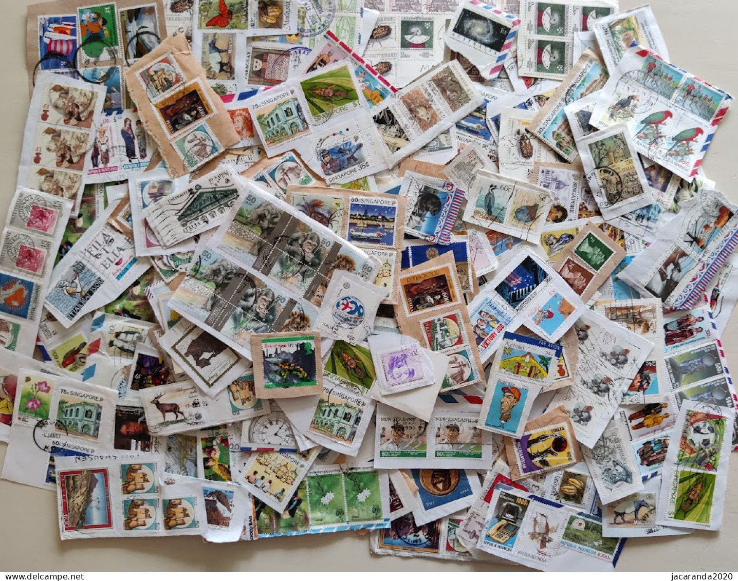 Wereld - 120g - Op Papier - Groot Formaat - Lots & Kiloware (mixtures) - Max. 999 Stamps